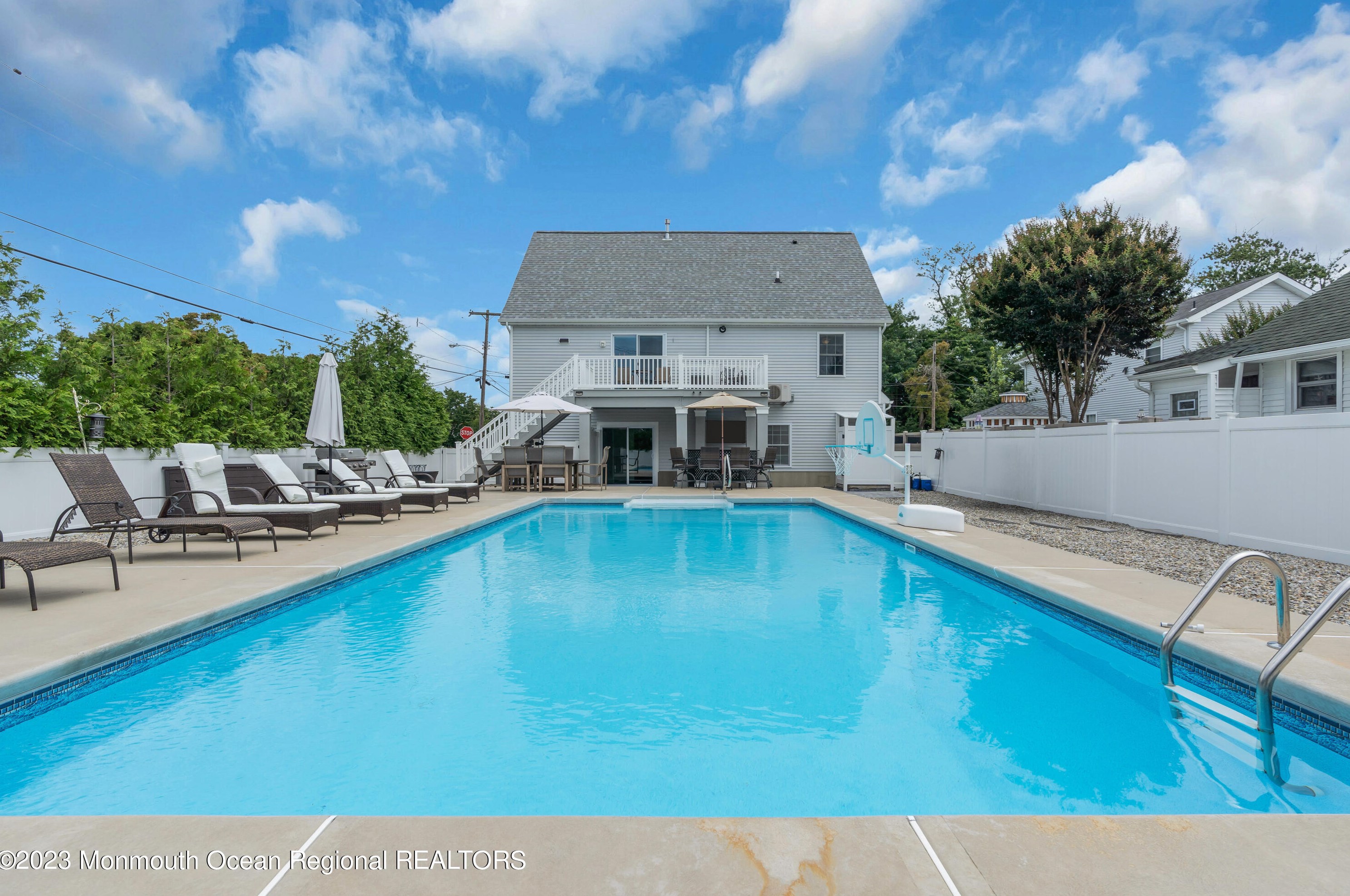 141 Lake Ave, Wall Township NJ  08736-3238 exterior