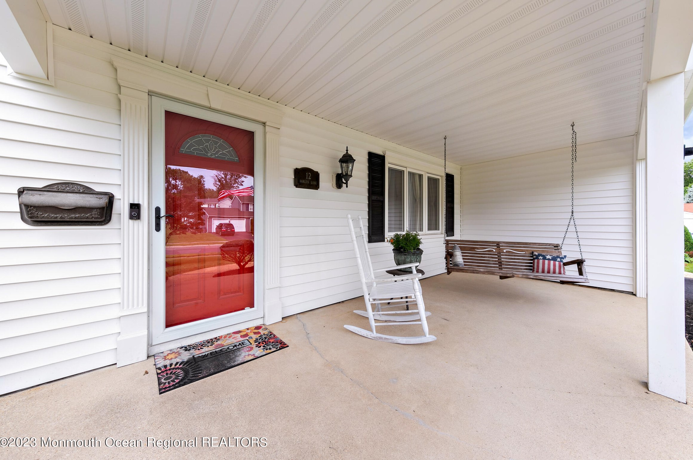 12 Oaklyn Ln, Matawan, NJ 07747-2102