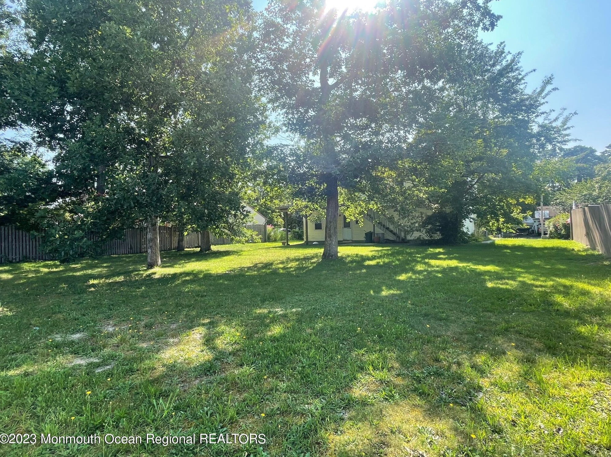 561 Leawood Ave, Toms River, NJ 08755-4066