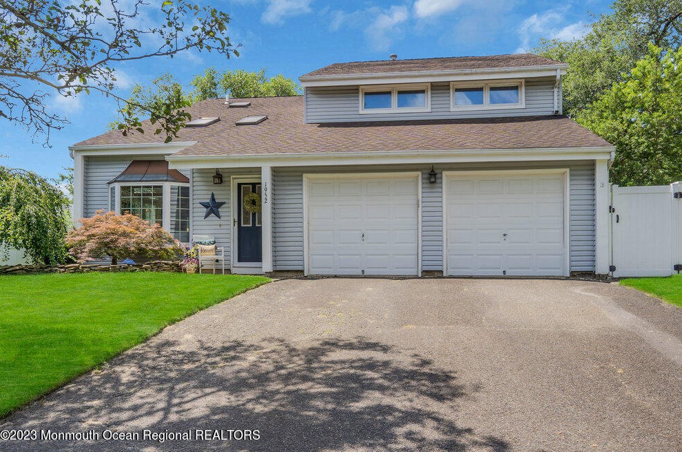 1952 Bricksburg Ct, Toms River, NJ 08755-0907