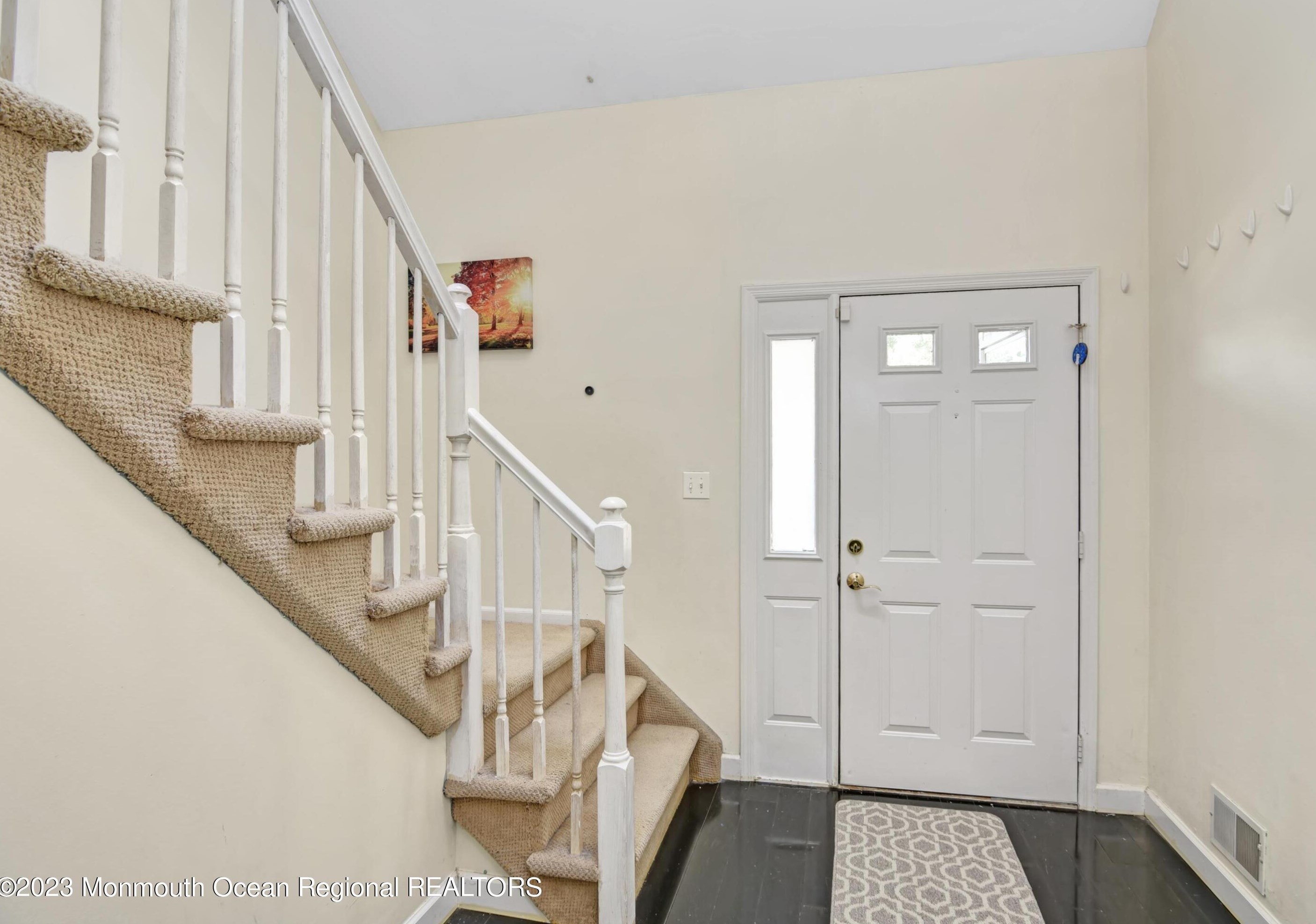 31 Maria Ct, Holmdel Village, NJ 07733