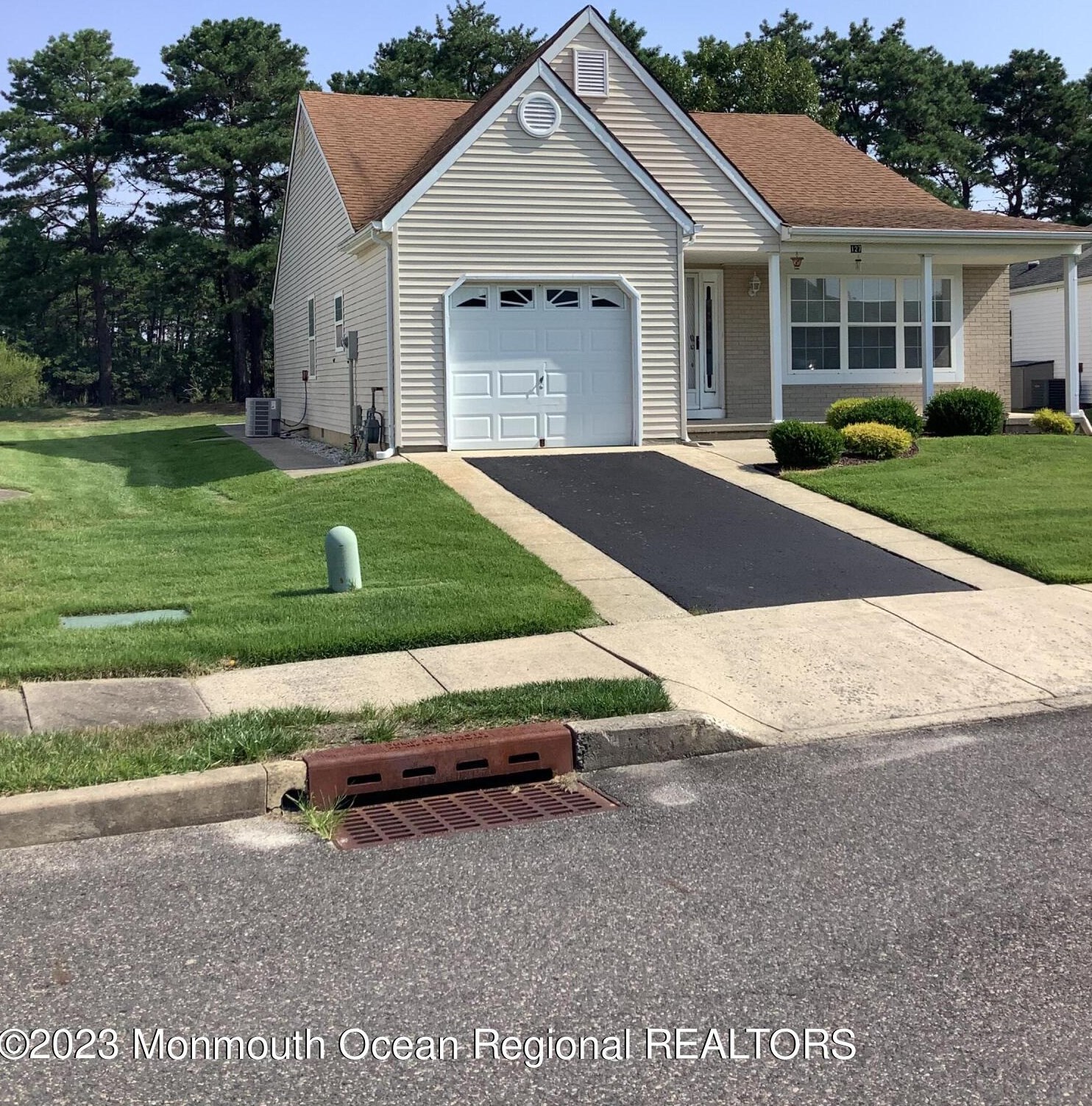 127 Narberth Way, Toms River, NJ 08757-6539