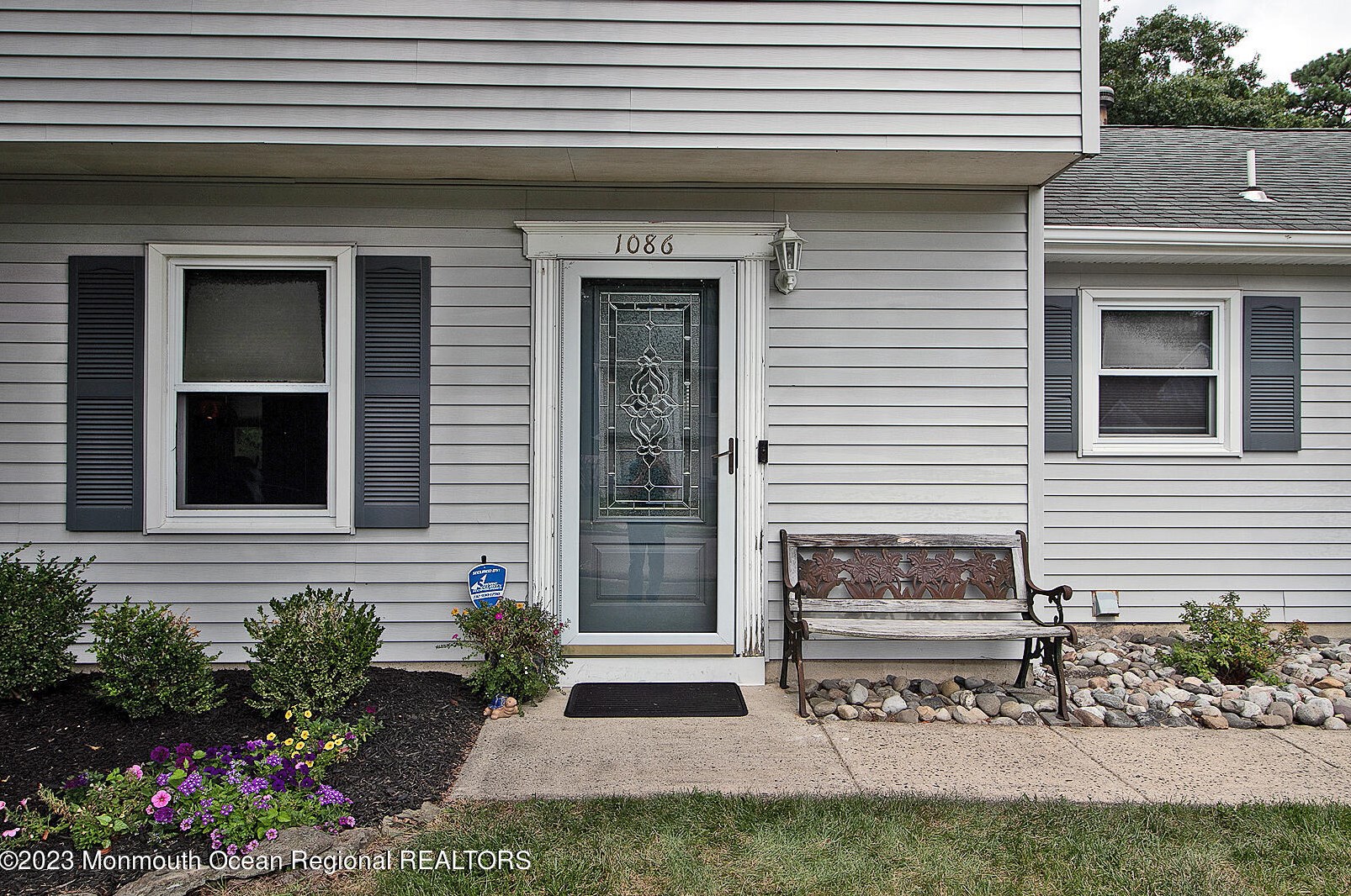 1086 Lake Placid Dr, Toms River, NJ 08753-8606