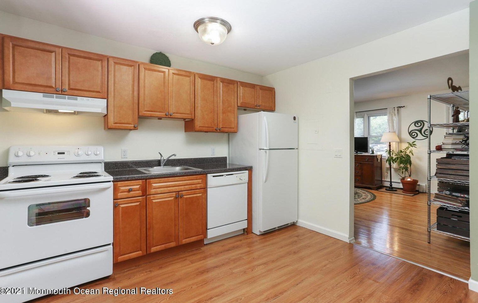 96 East Ave #80, Atlantic Highlands, NJ 07716