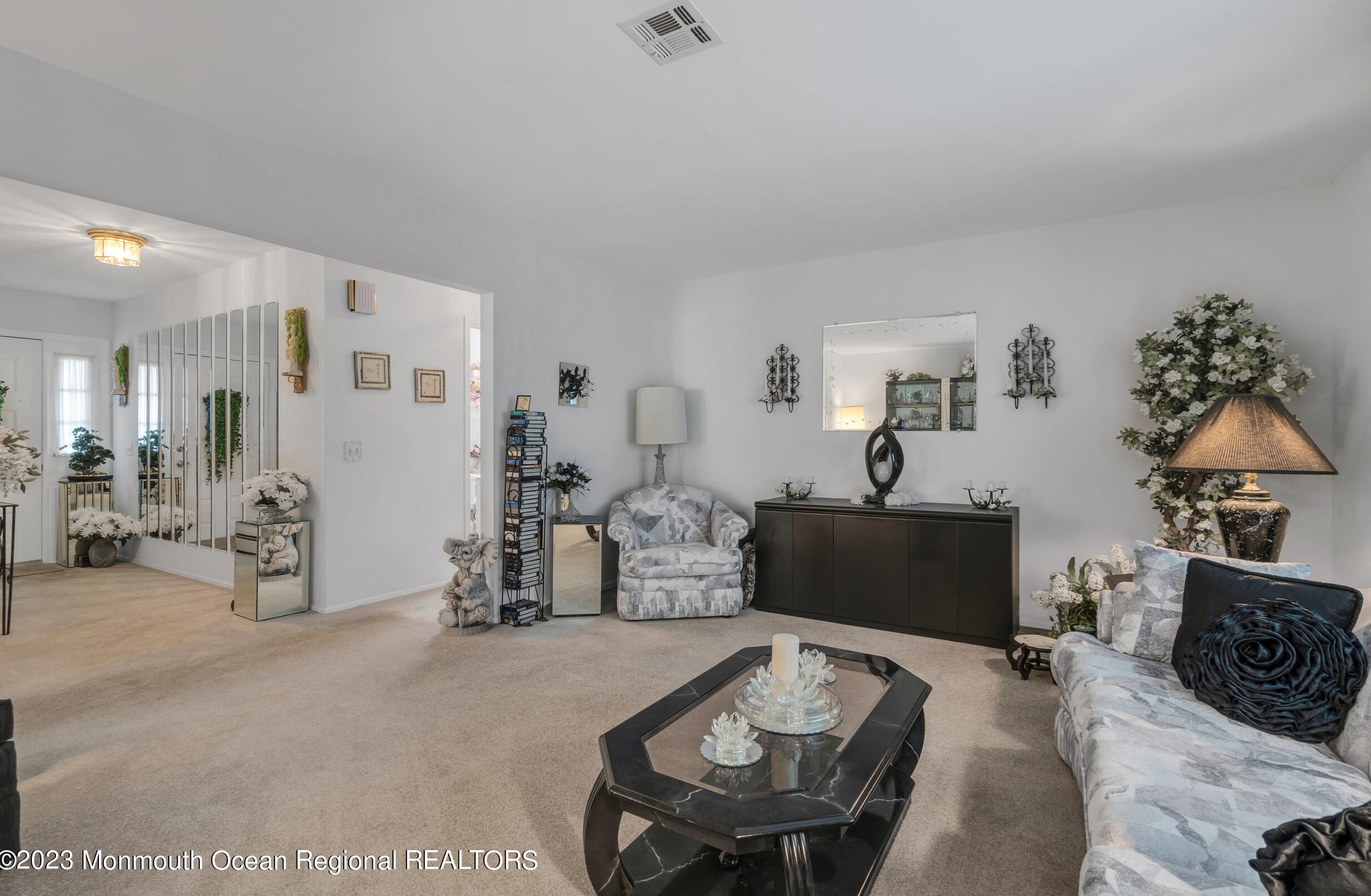 32 Exitir St, Toms River NJ 08757-5922 exterior