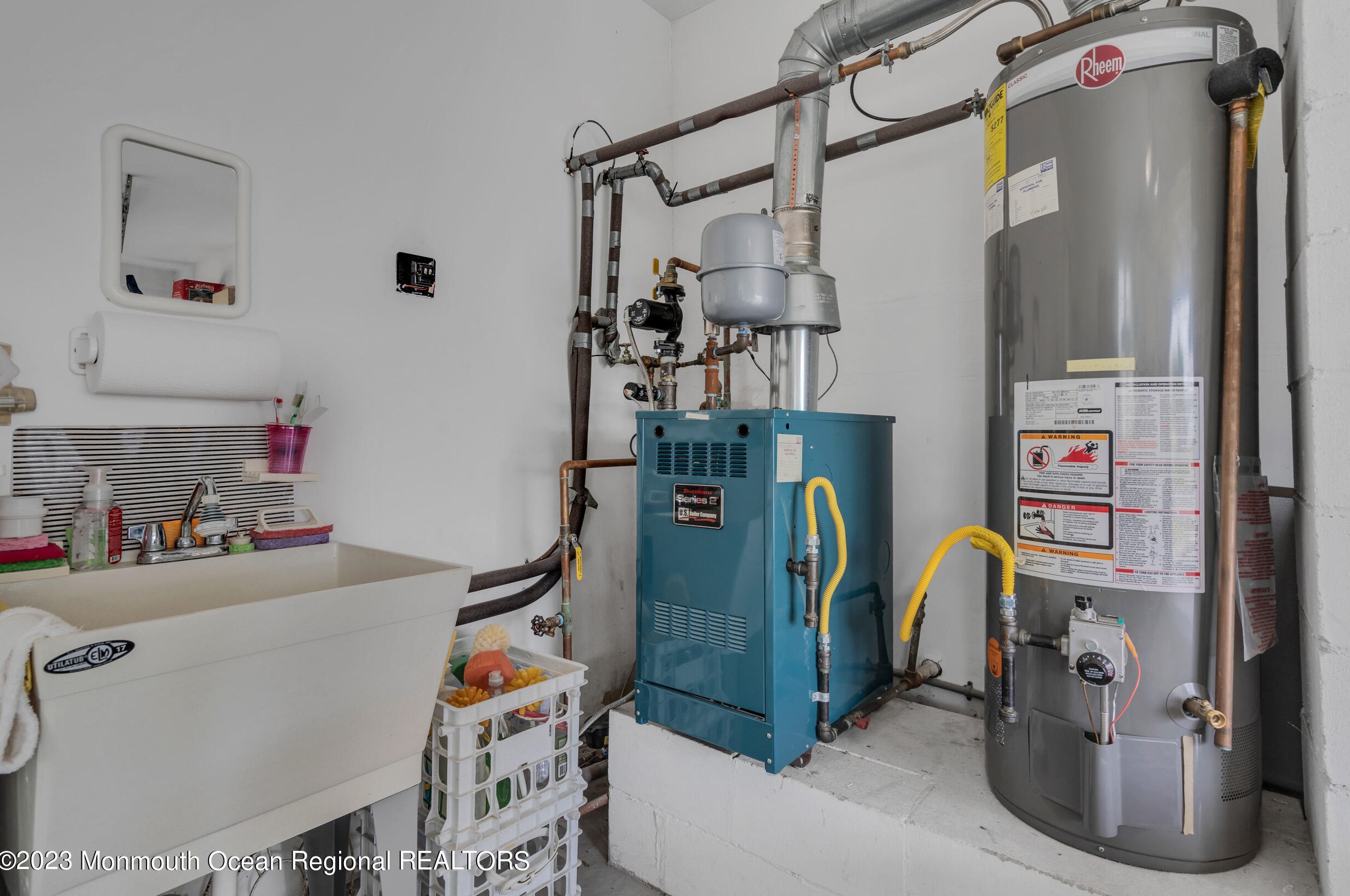 32 Exitir St, Toms River NJ 08757-5922 exterior