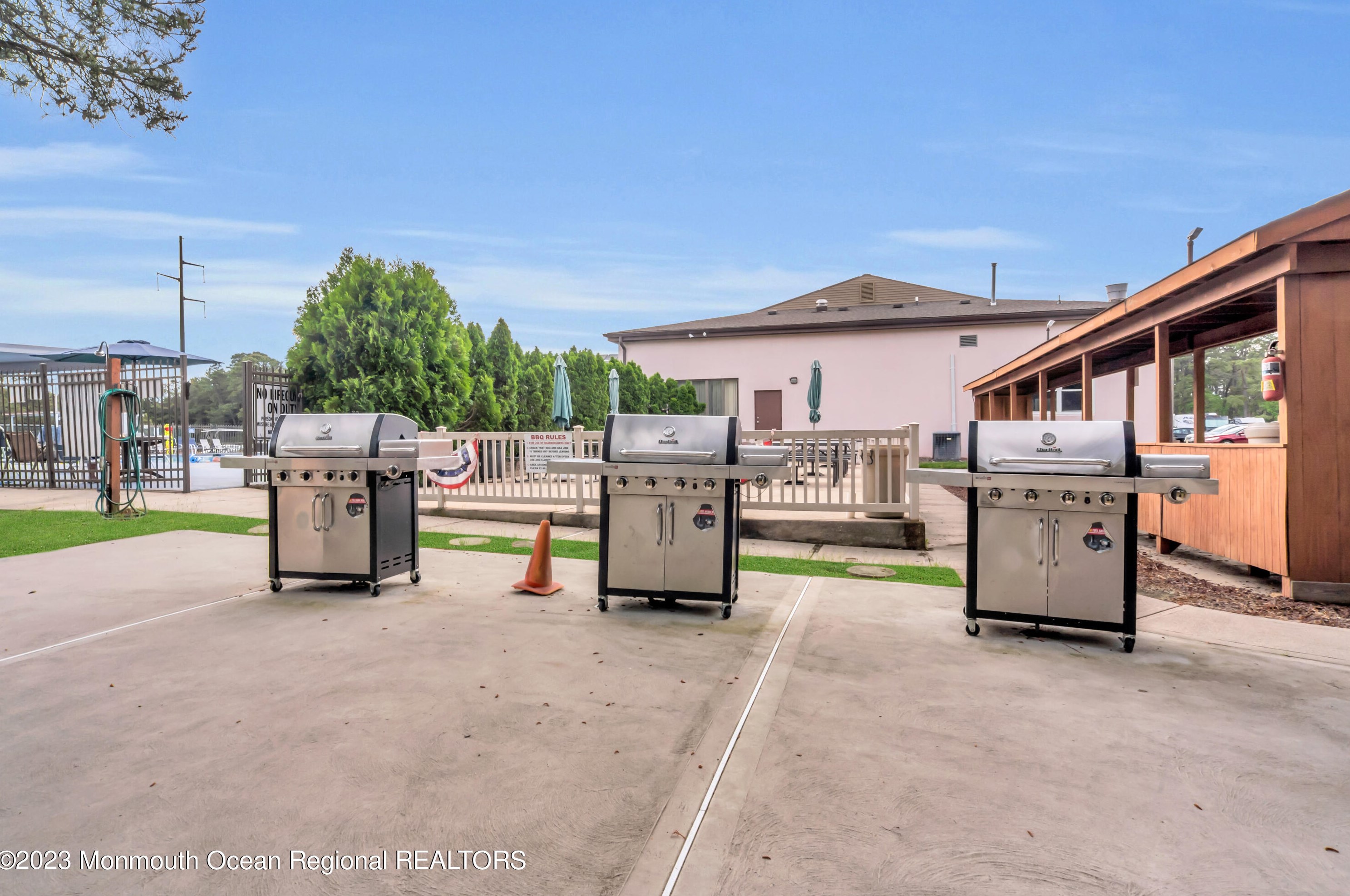 32 Exitir St, Toms River NJ 08757-5922 exterior