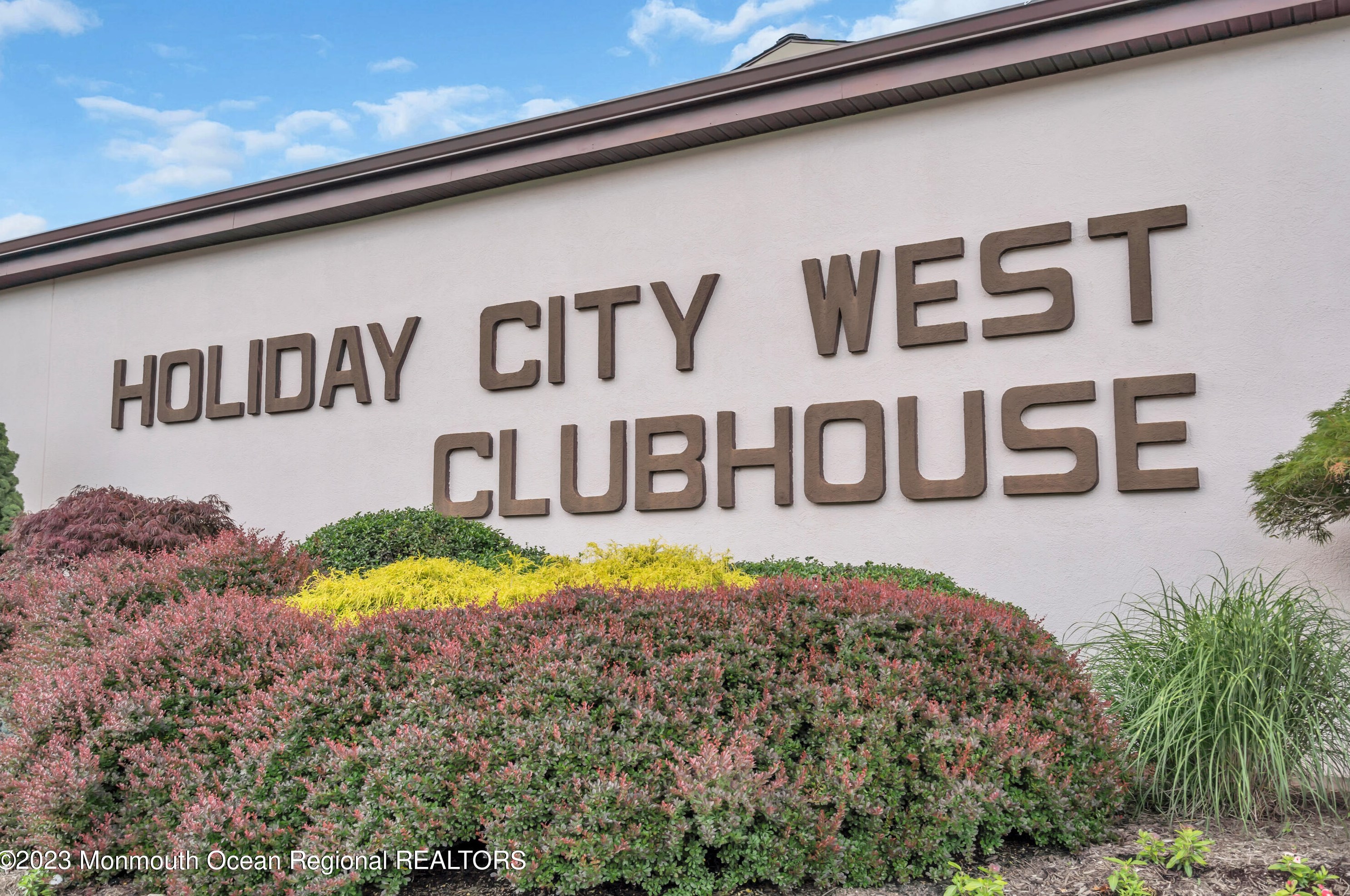 32 Exitir St, Toms River NJ 08757-5922 exterior