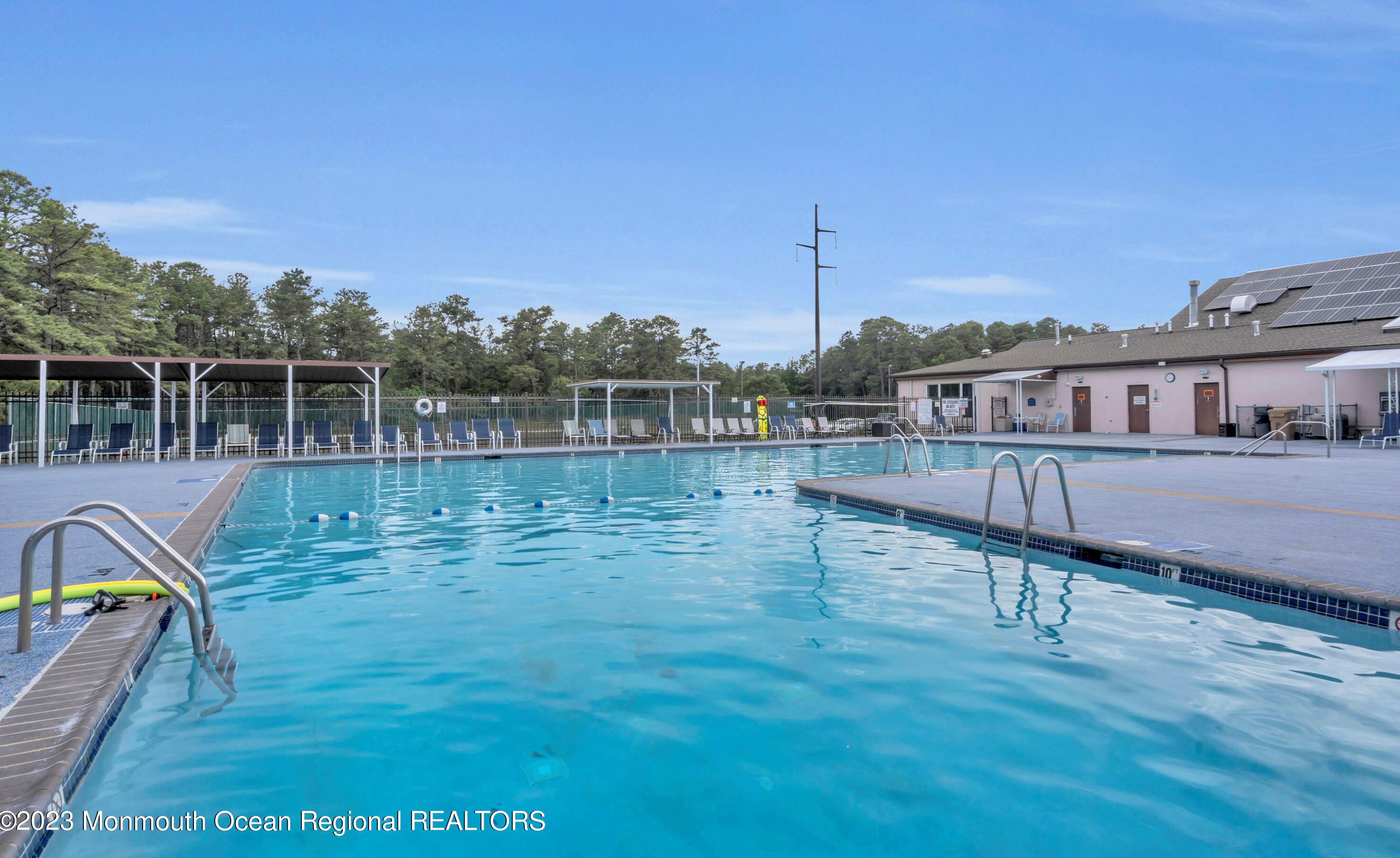 32 Exitir St, Toms River NJ 08757-5922 exterior