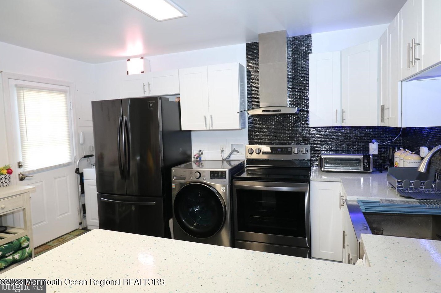919 Radio Rd, Tuckerton NJ  08087-1601 exterior