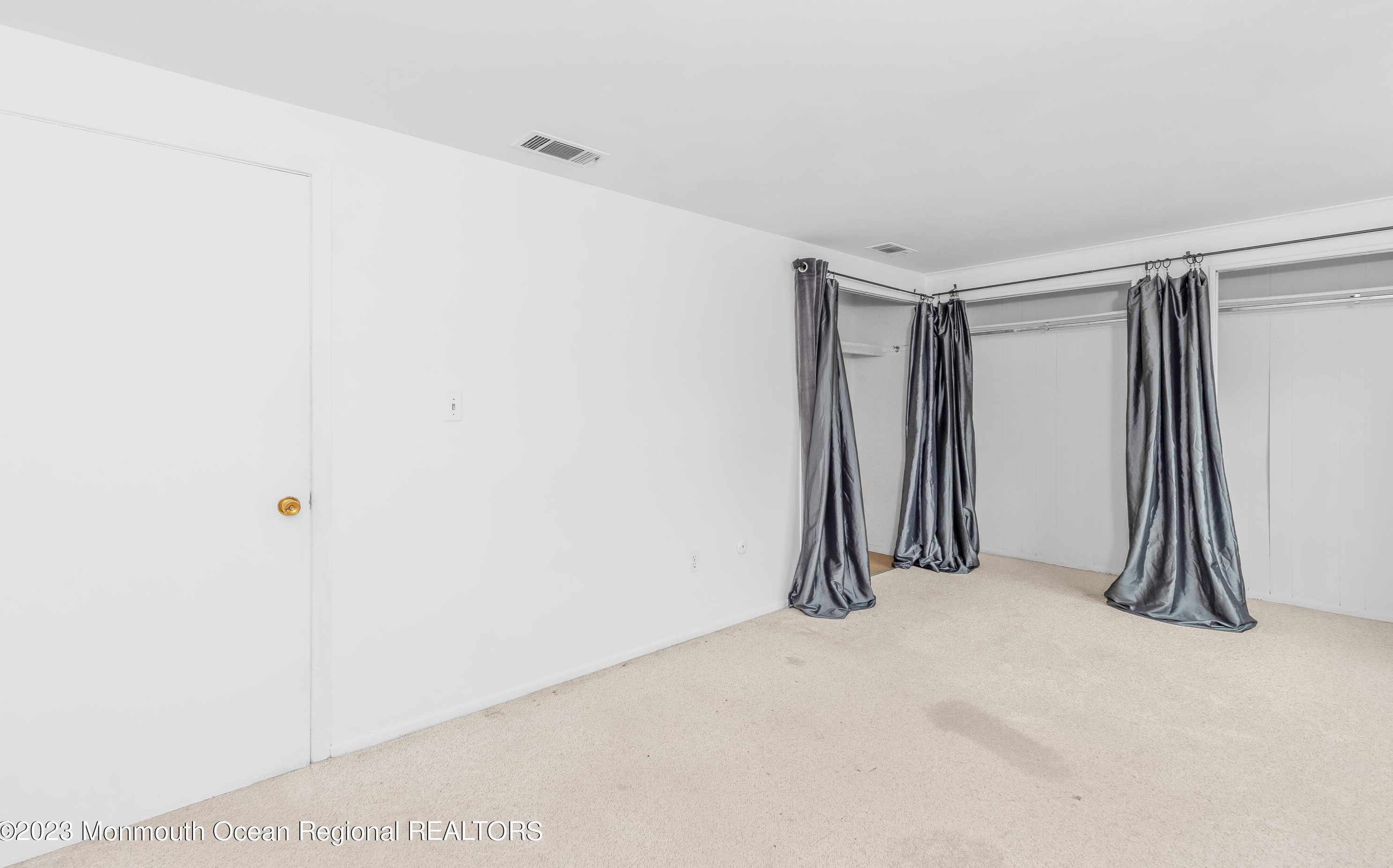 84 Ivy Way, Matawan NJ 07747-1730 exterior