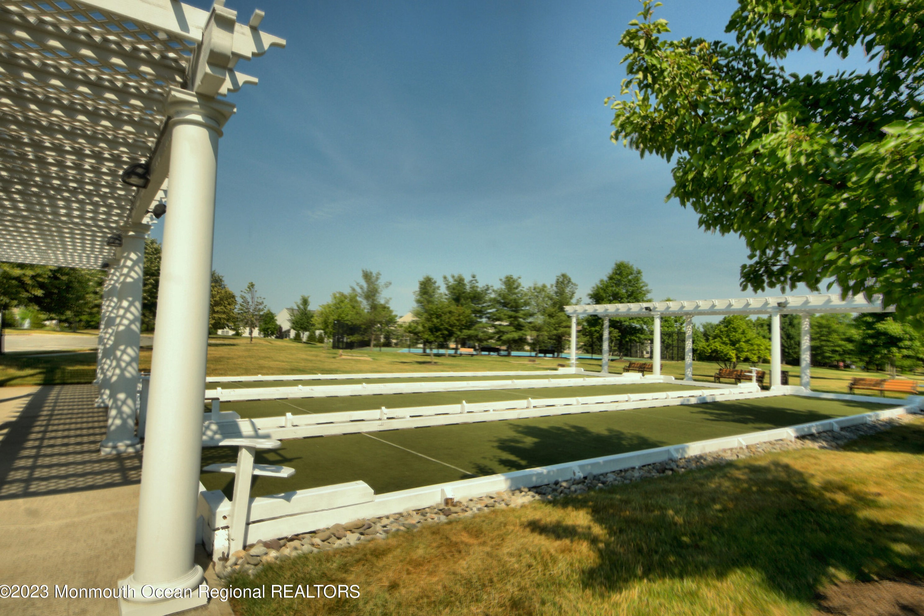 27 Plantation Way, Upper Freehold NJ 08501-1870 exterior