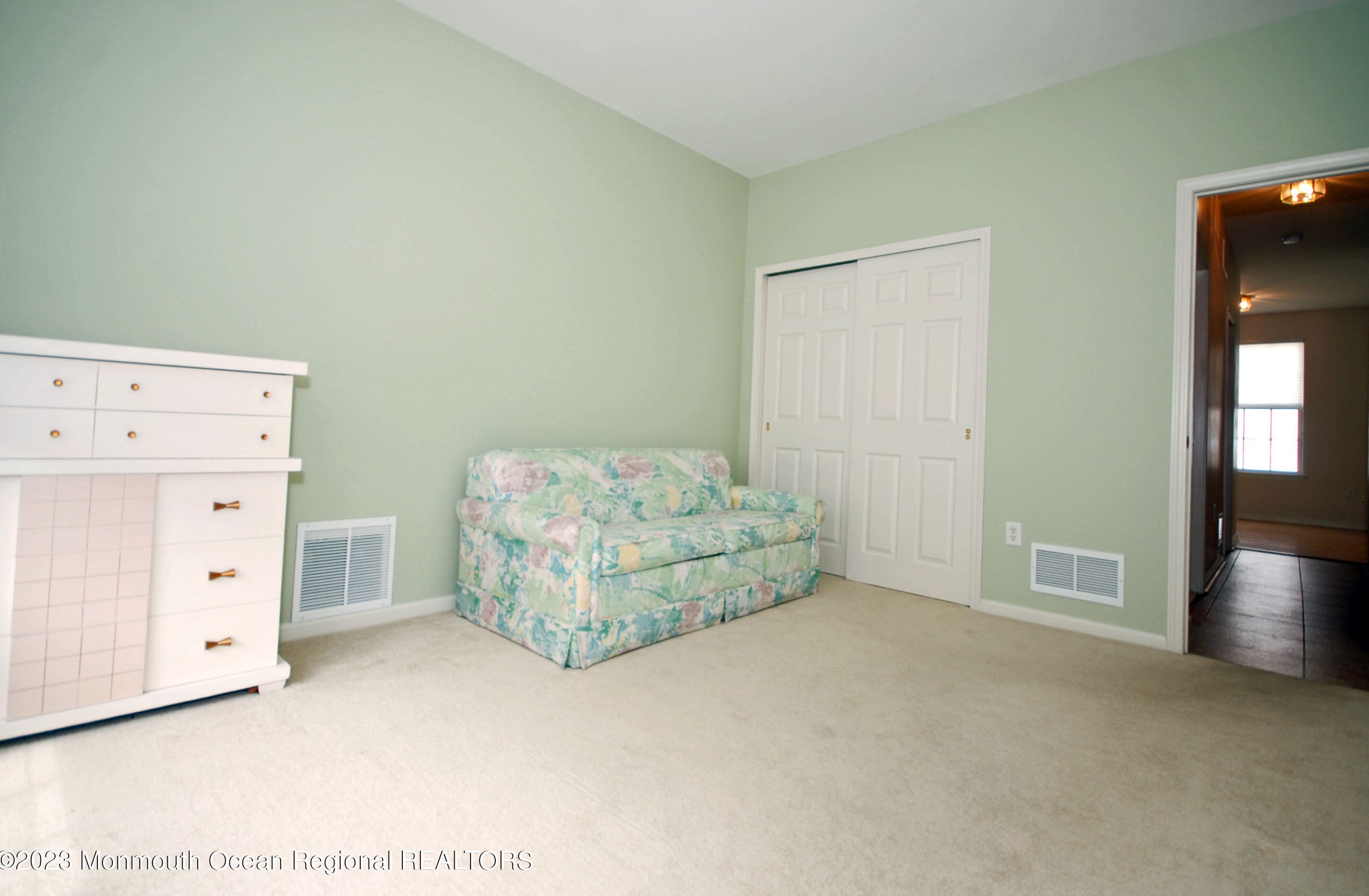 27 Plantation Way, Upper Freehold NJ 08501-1870 exterior