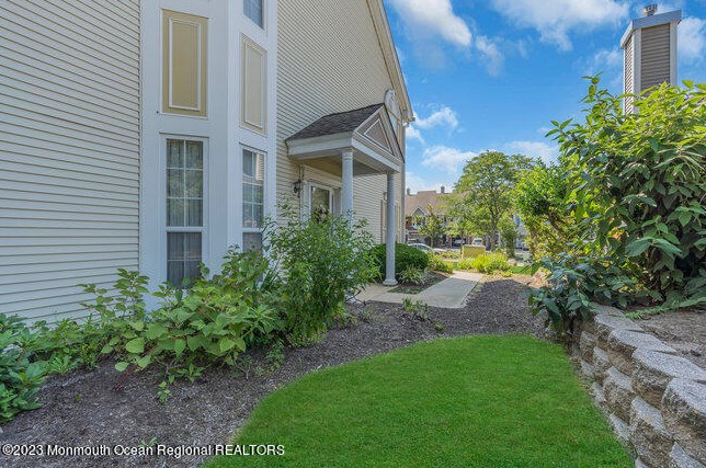 1401 King George Ln, Toms River, NJ 08753-3363