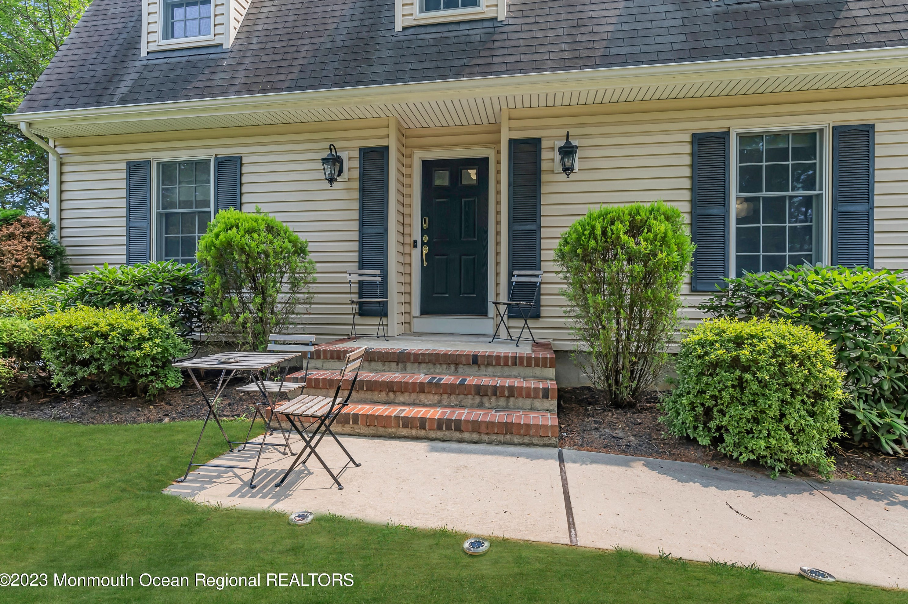 530 Wall St, Tinton Falls, NJ 07724