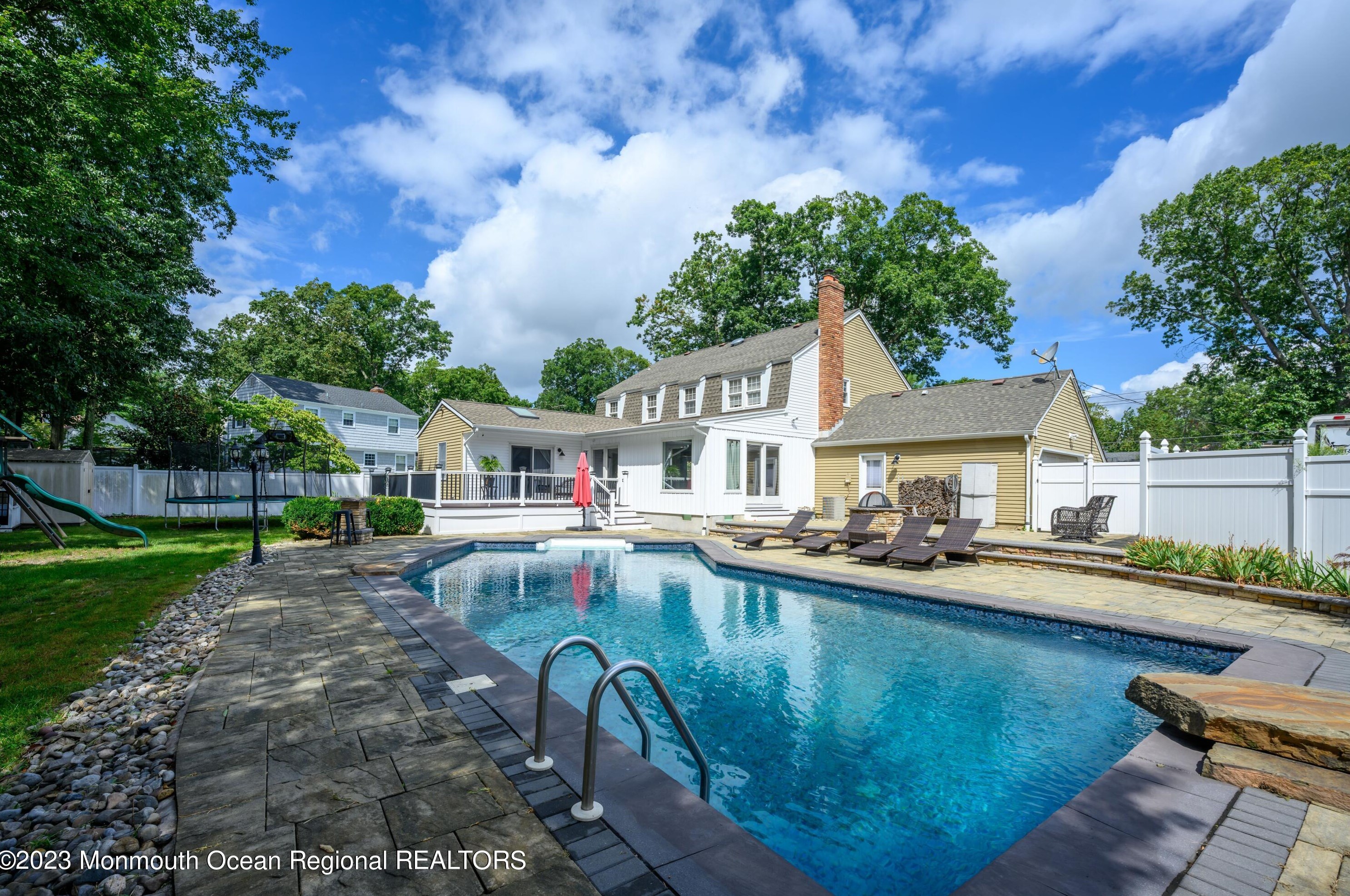 911 Westminster Dr, Toms River, NJ 08753