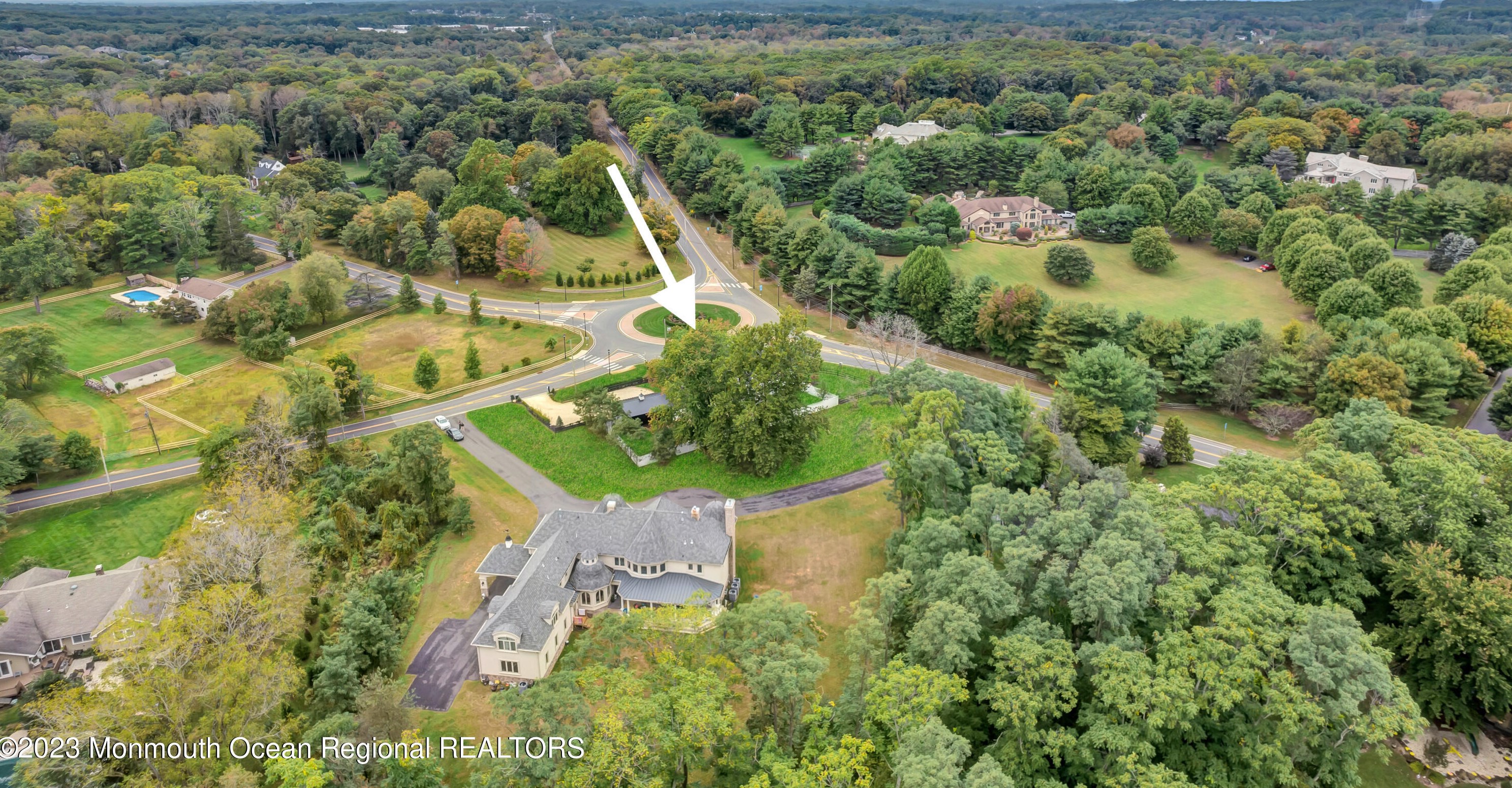 68 Crine Rd, Vanderburg NJ  07722-1409 exterior