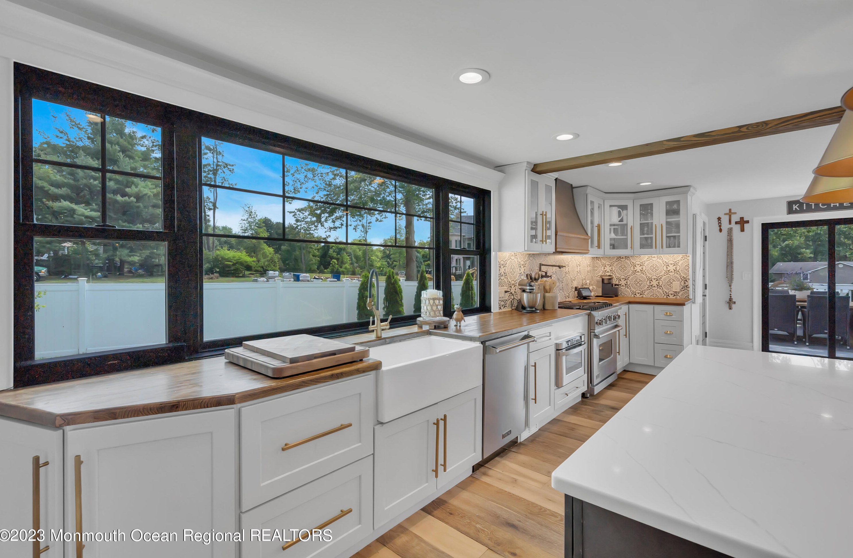 68 Crine Rd, Vanderburg NJ  07722-1409 exterior