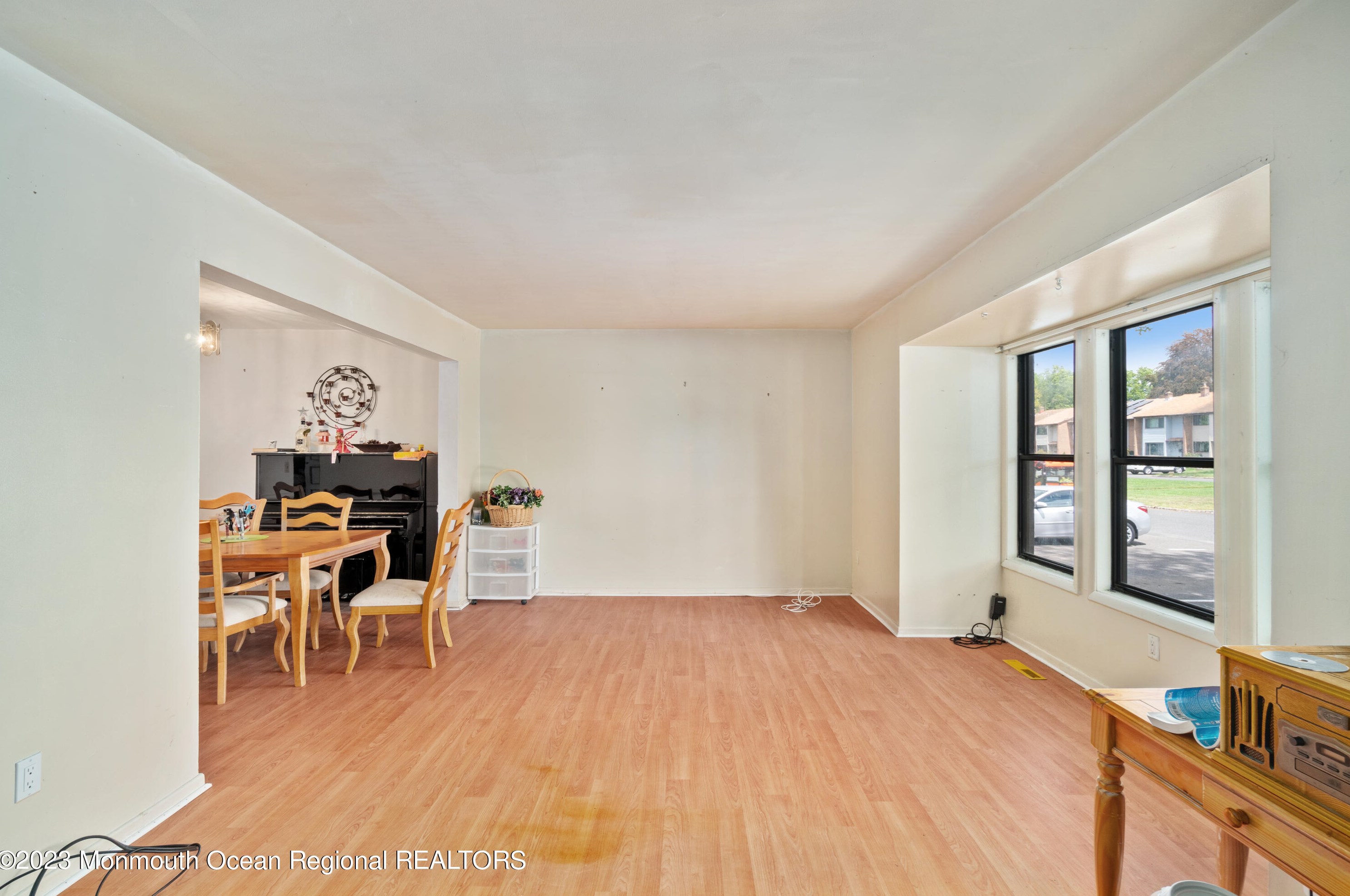 608 Greenwich Ct, East Windsor, NJ 08520-5612