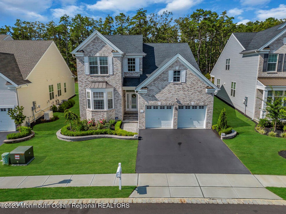 31 Ambermist Wy, Lacey, NJ 08731
