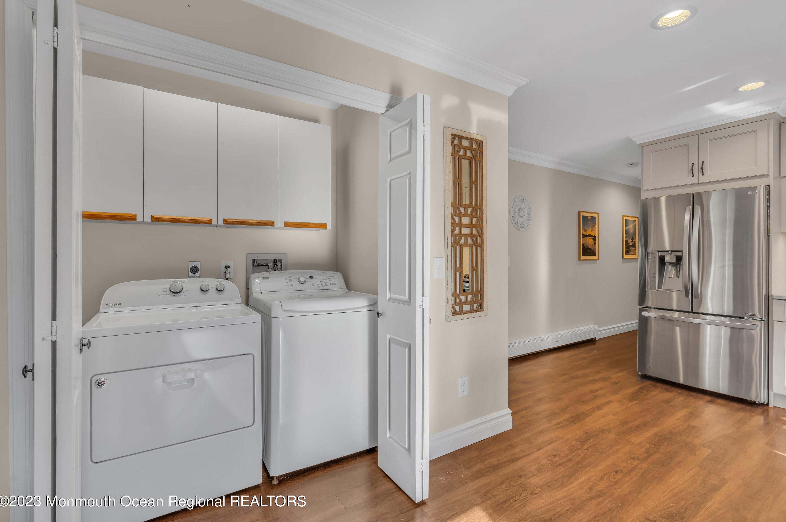 1 Marie Elaine Ct, Oakhurst NJ 07755-1483 exterior