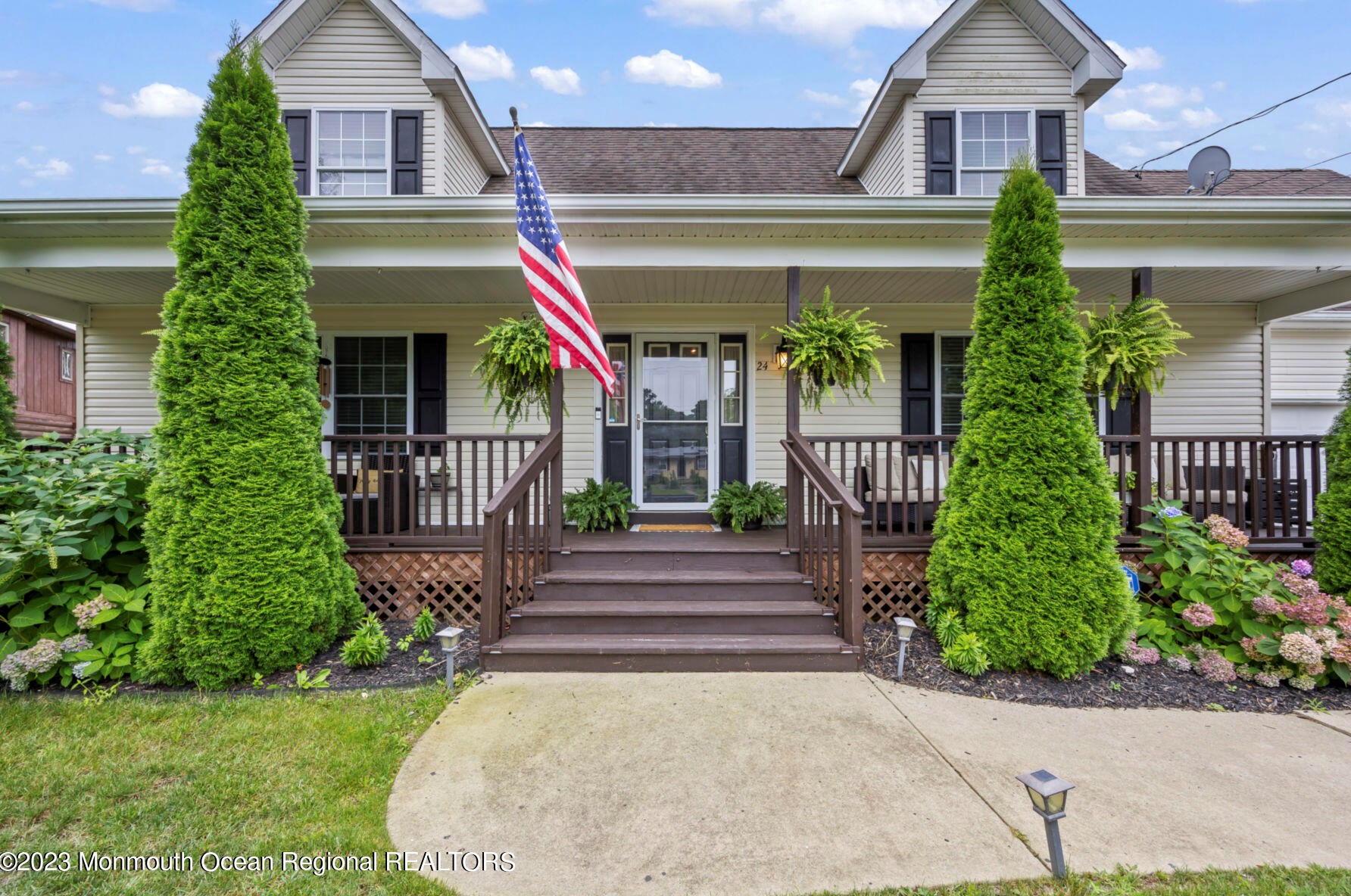 24 Deer Run Rd, Tuckerton, NJ 08087