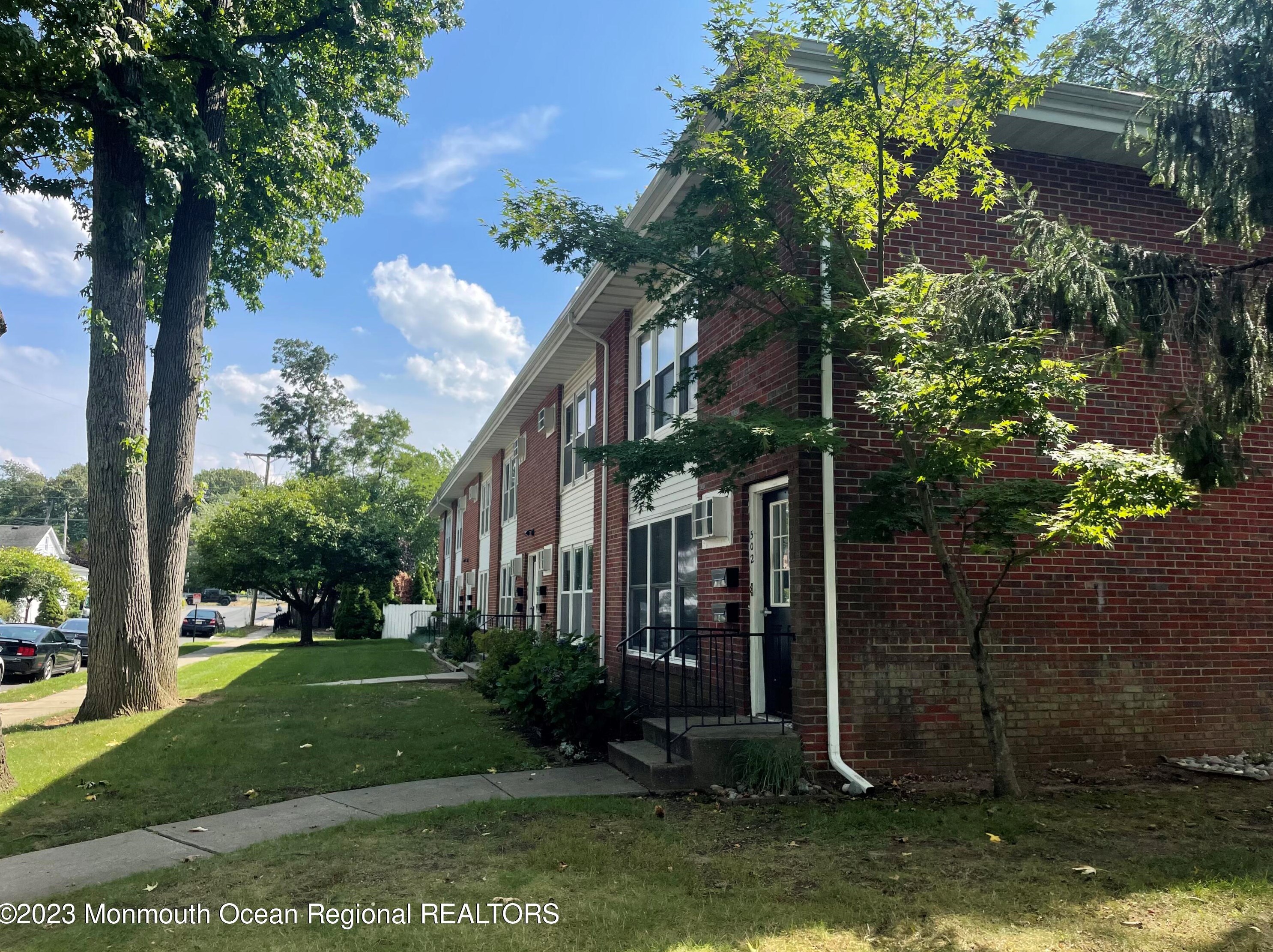 504 Garfield Ave, Belford NJ  07718-1220 exterior