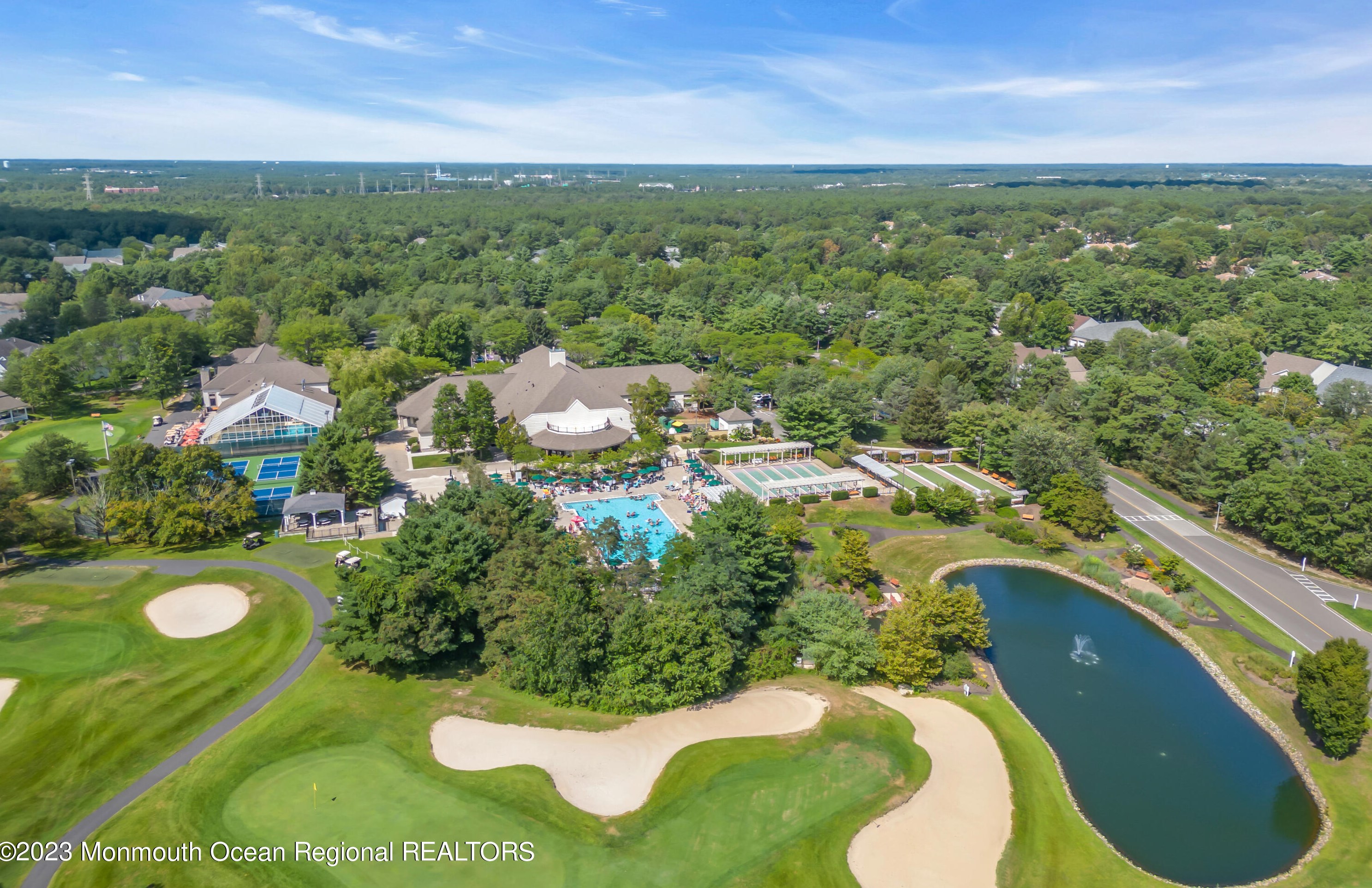 37 Greensprings Dr, Lakewood, NJ 08701