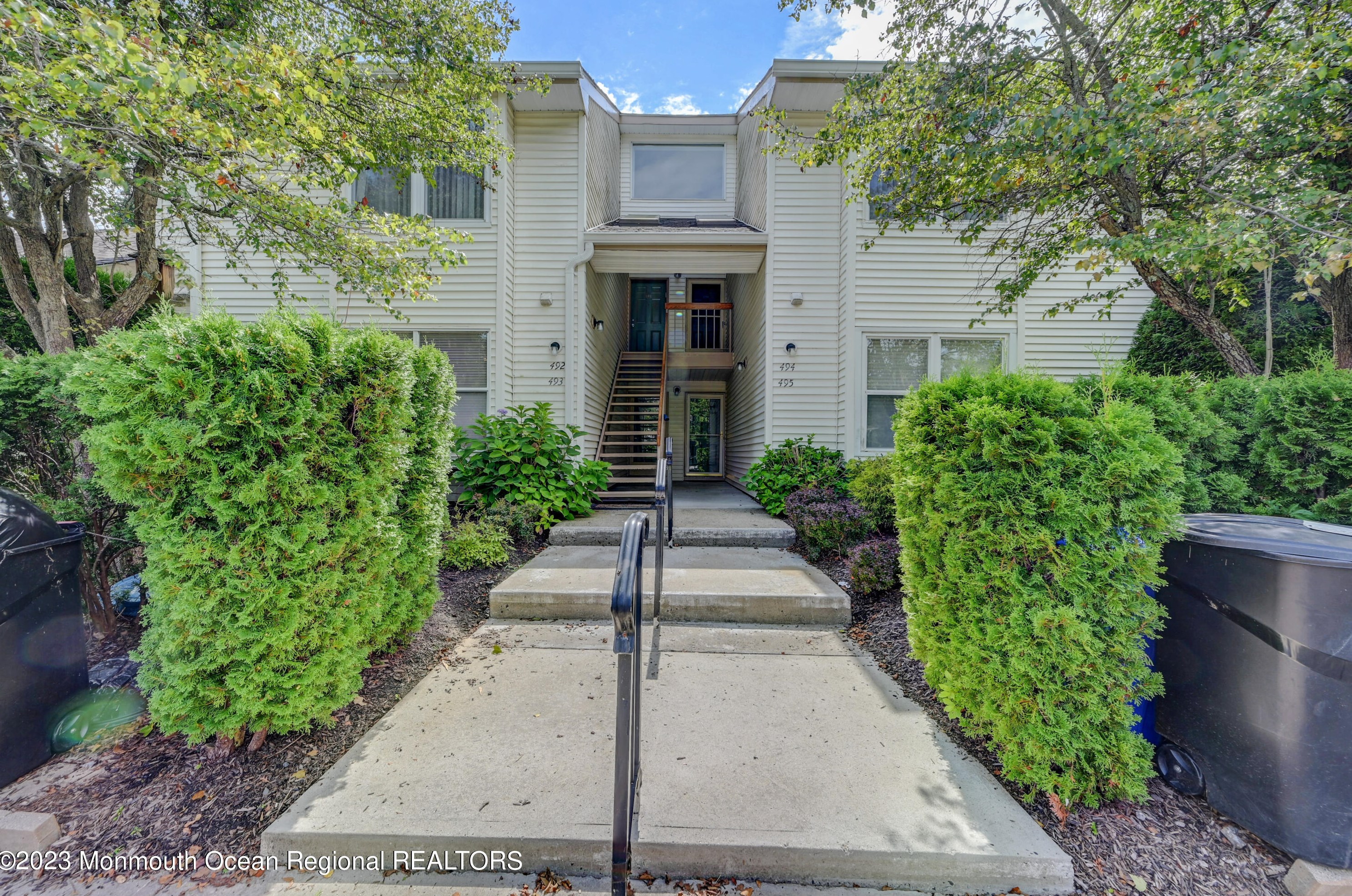 493 Bayberry Ct, Millstone Township, NJ 07726-4749