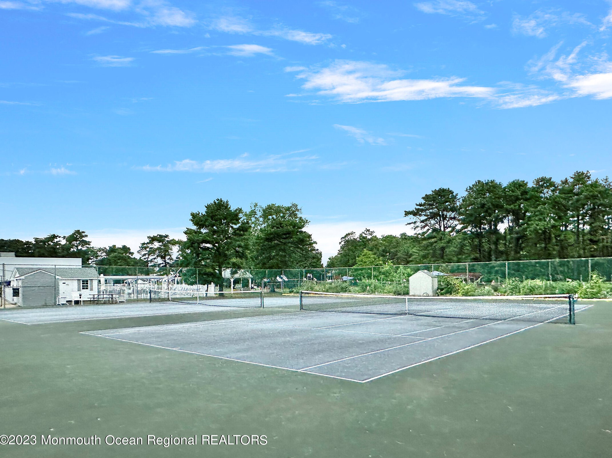 3 Sandhurst Ct, Toms River NJ  08757-6564 exterior