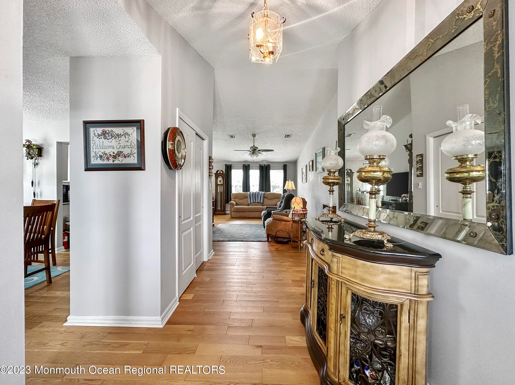 3 Sandhurst Ct, Toms River NJ  08757-6564 exterior