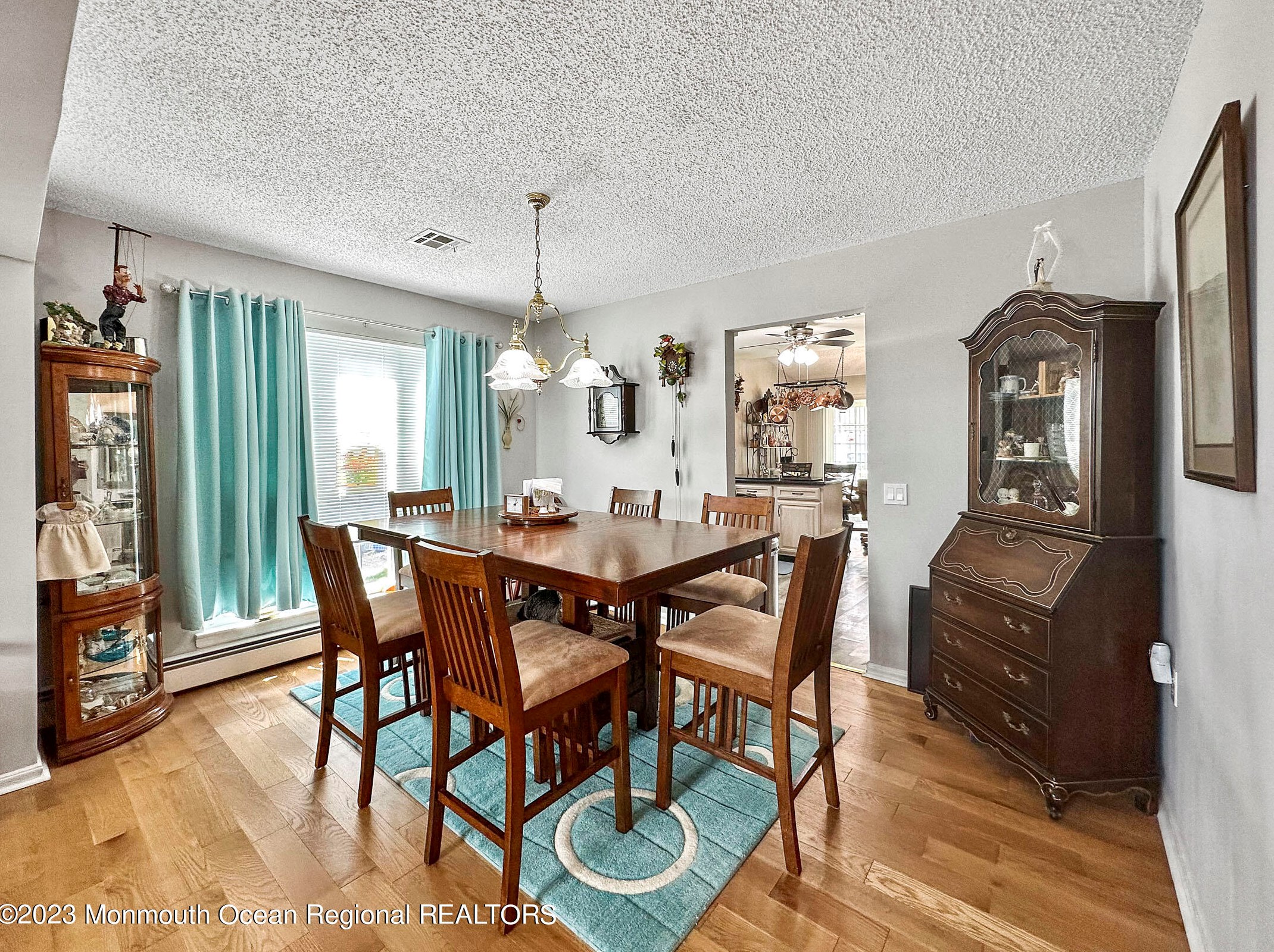 3 Sandhurst Ct, Toms River NJ  08757-6564 exterior