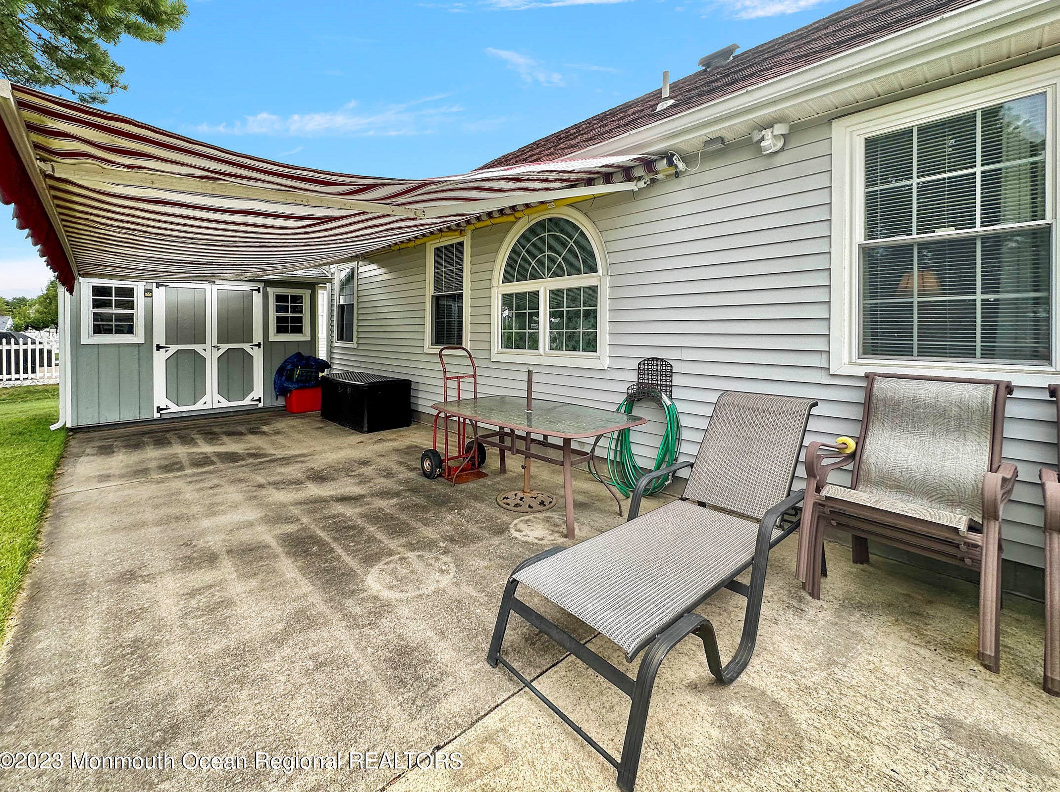 3 Sandhurst Ct, Toms River NJ  08757-6564 exterior