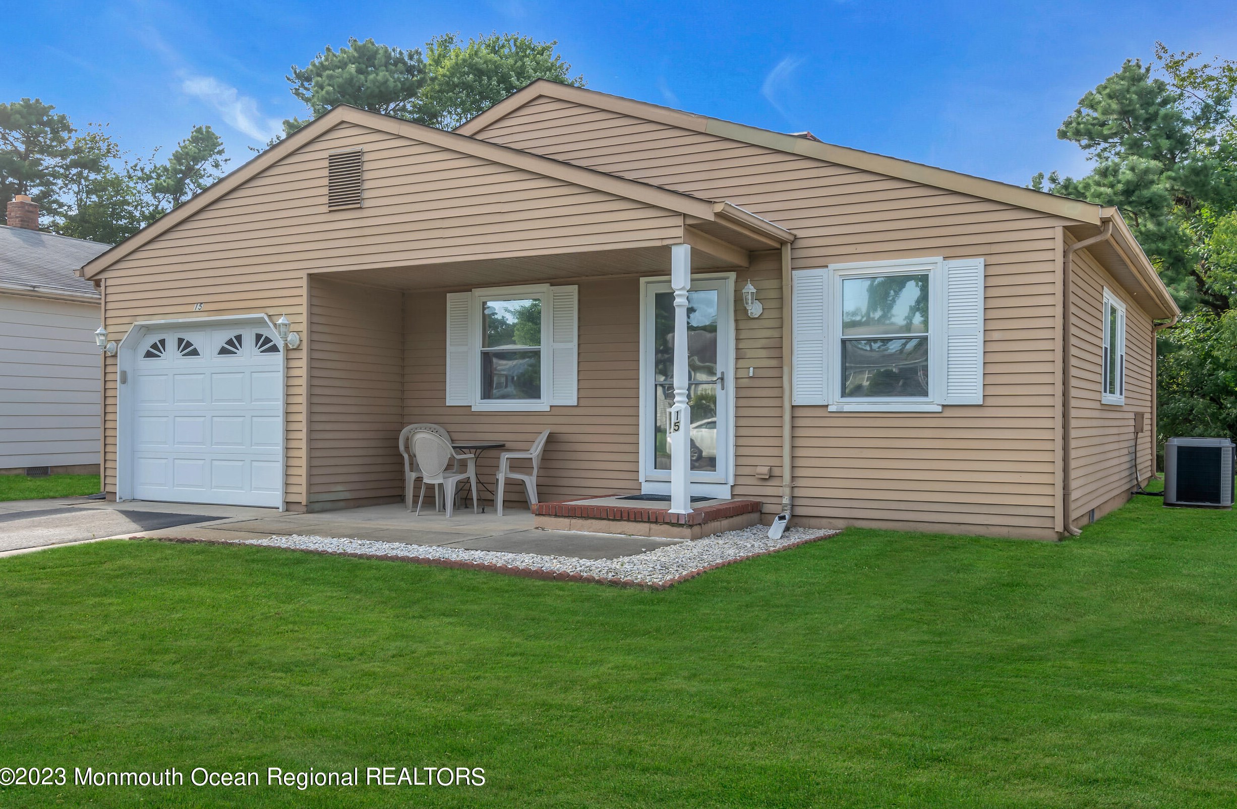 15 Selkirk Ave, Toms River, NJ 08757-6249
