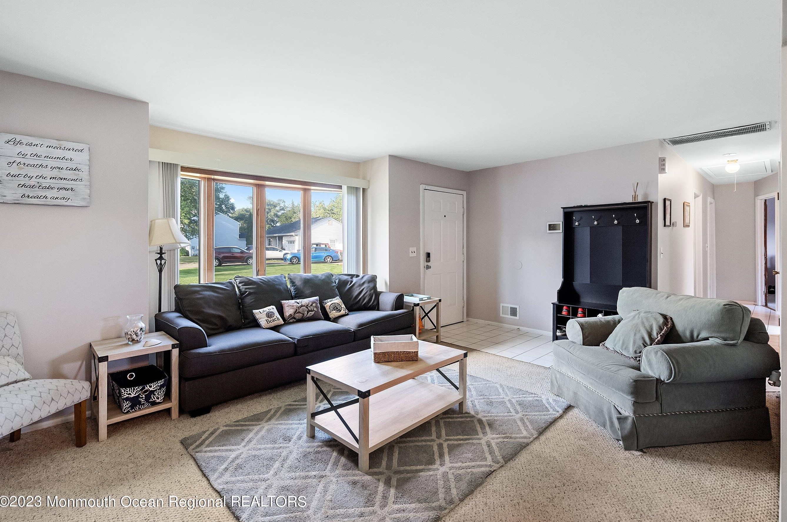 811 Apple Ct, Toms River NJ  08753-3742 exterior