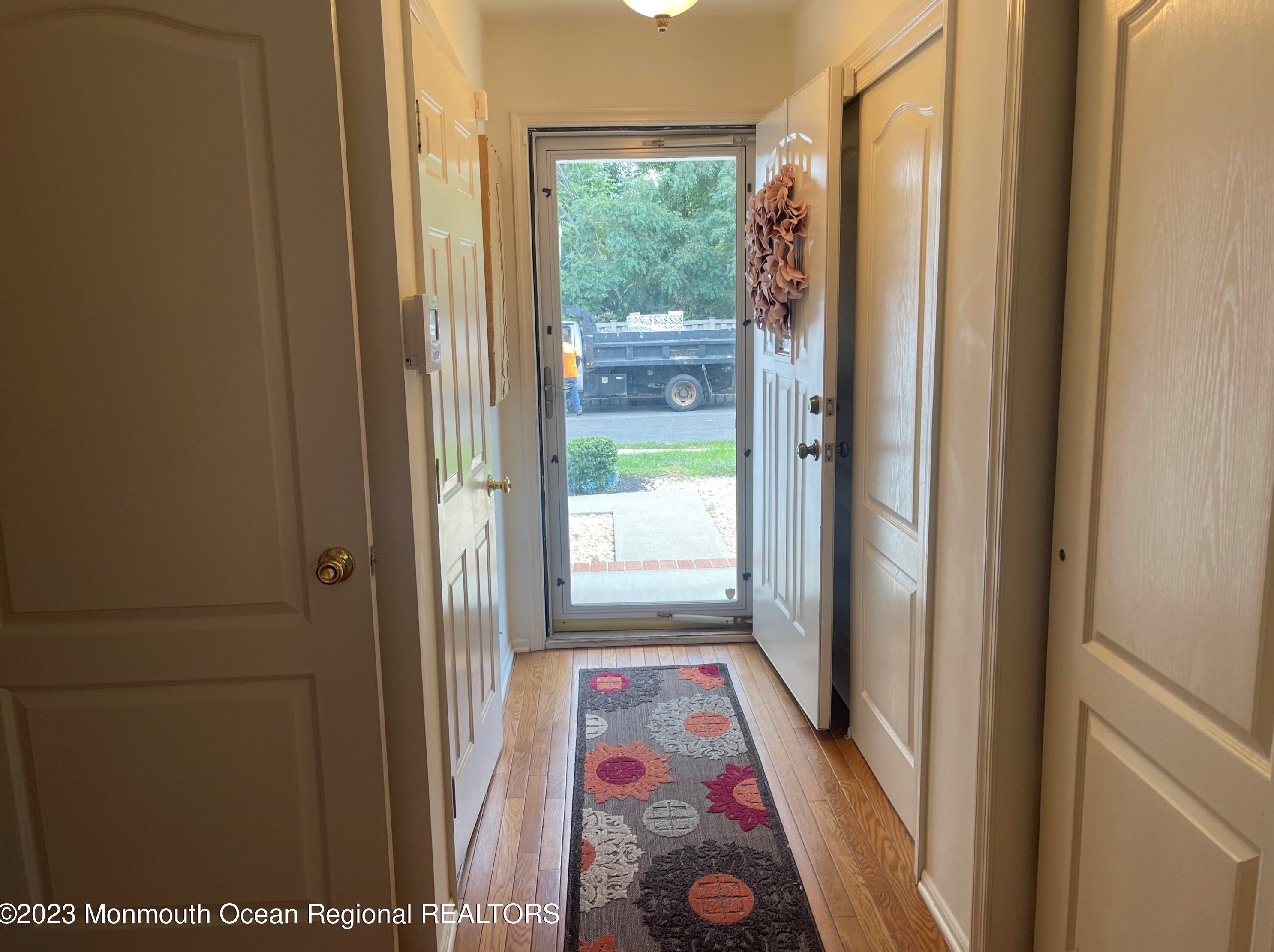 54 Lucia Ct, Matawan, NJ 07747
