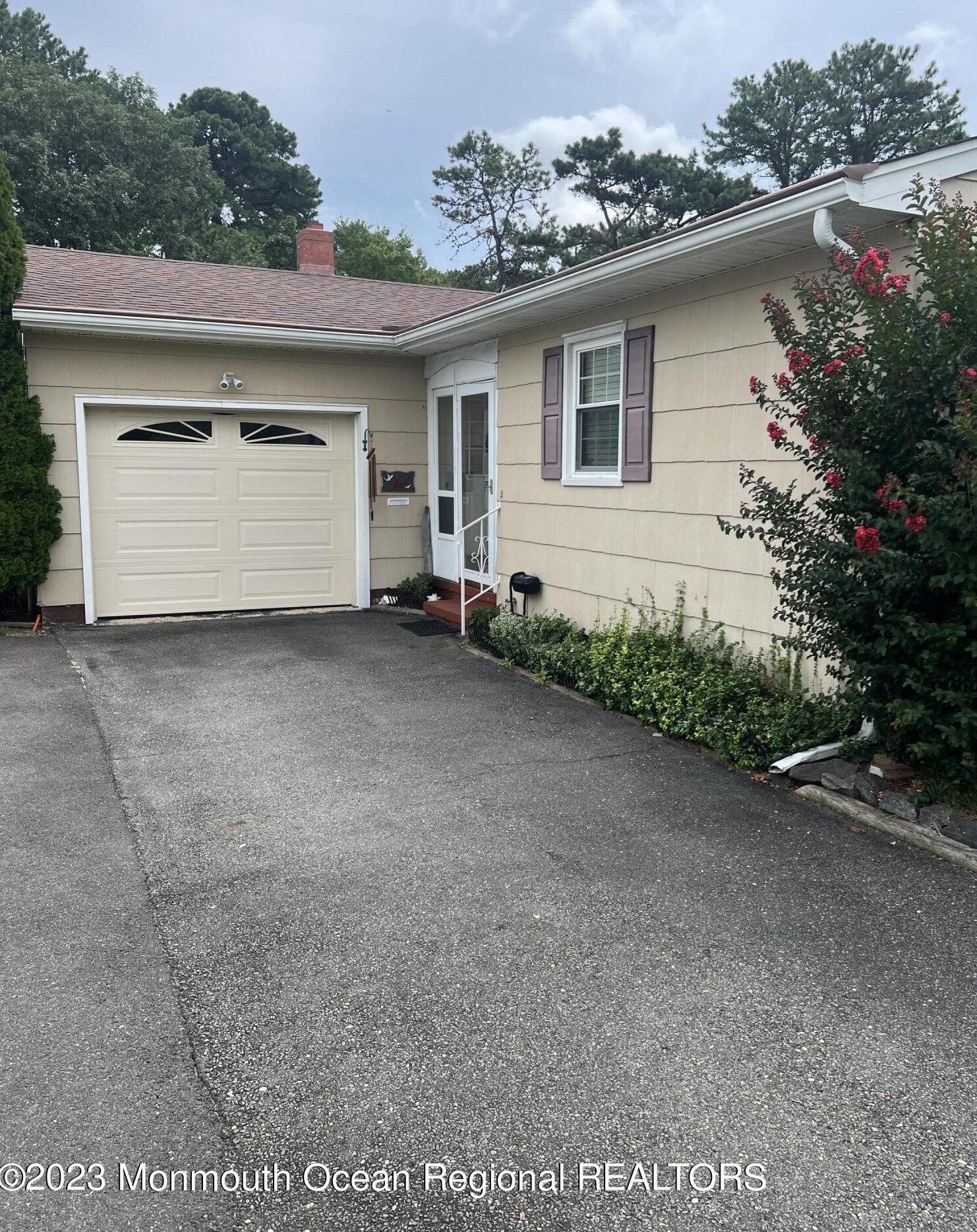 1011 Edgebrook Dr, Toms River, NJ 08757-4521
