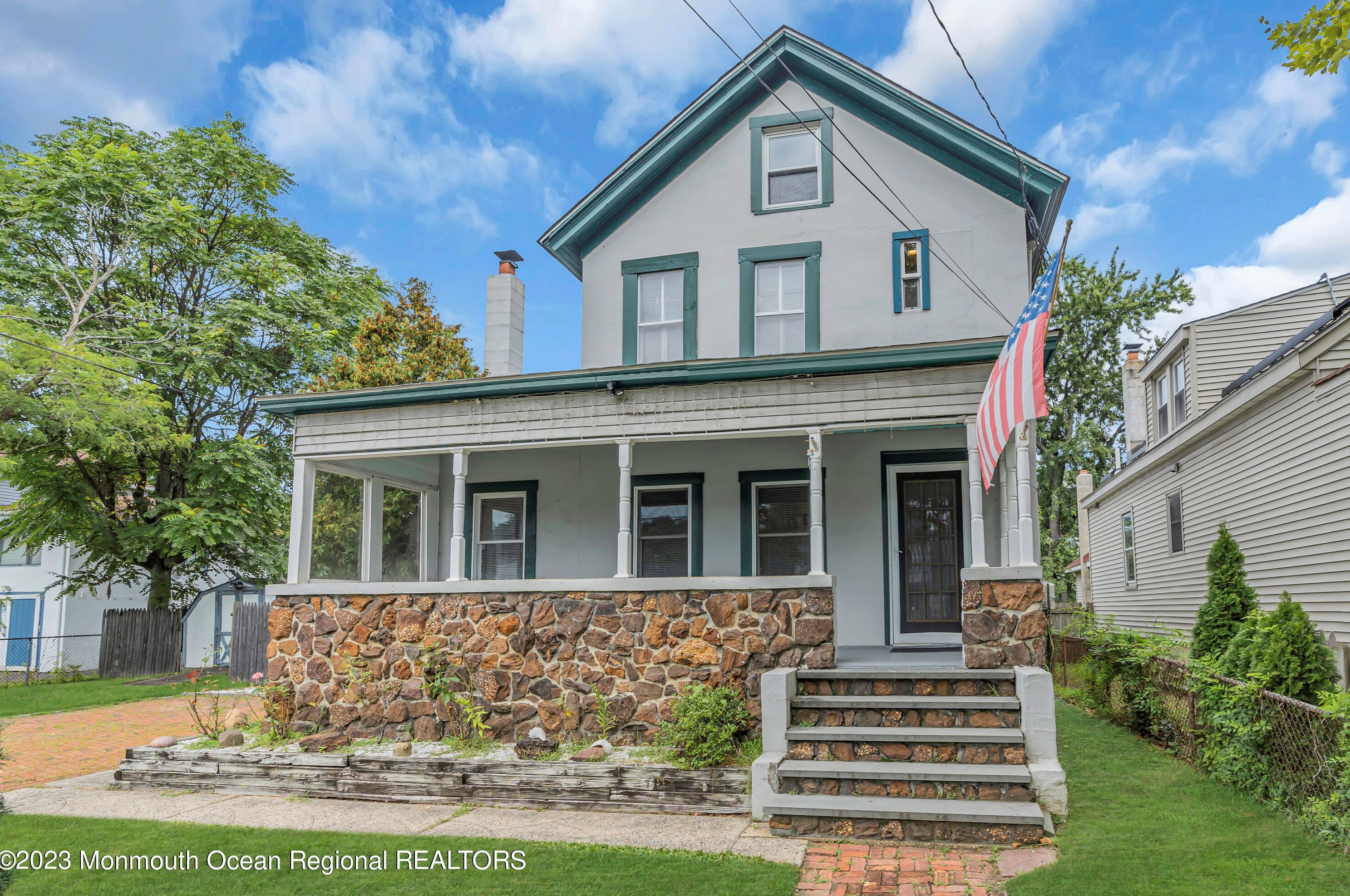 237 Broadway, Keyport, NJ 07735-1012