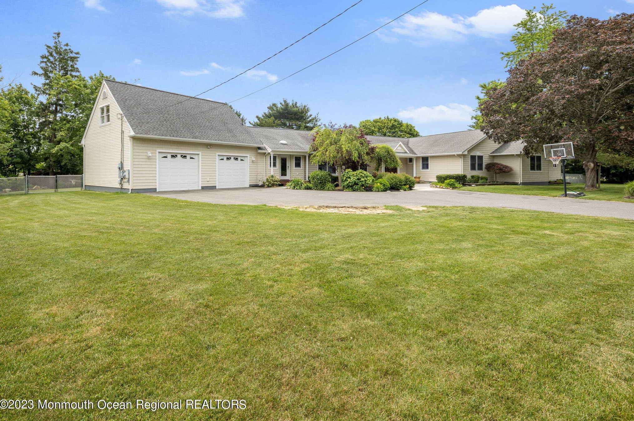 210 Kelly Ave, Tuckerton, NJ 08087-2522