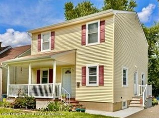 83 Ravine Dr, Matawan, NJ 07747-2905