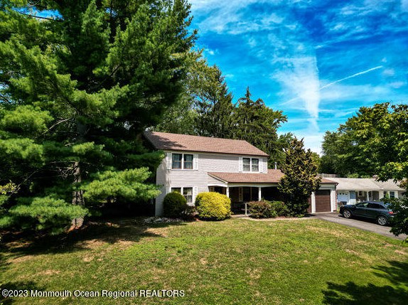 32 Clinton Dr, Millstone Township, NJ 07726-2929