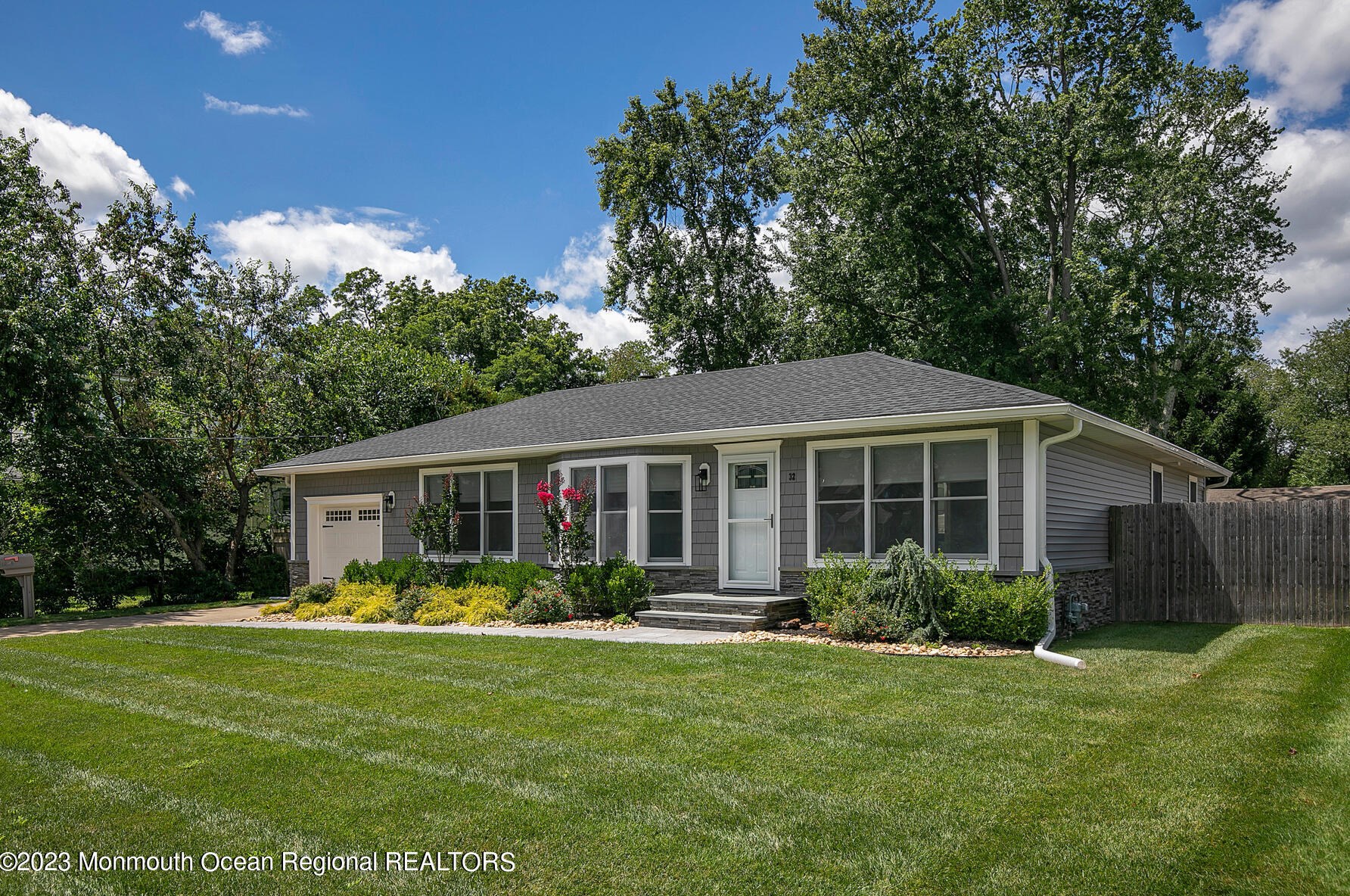 32 College Ave, Tinton Falls, NJ 07724