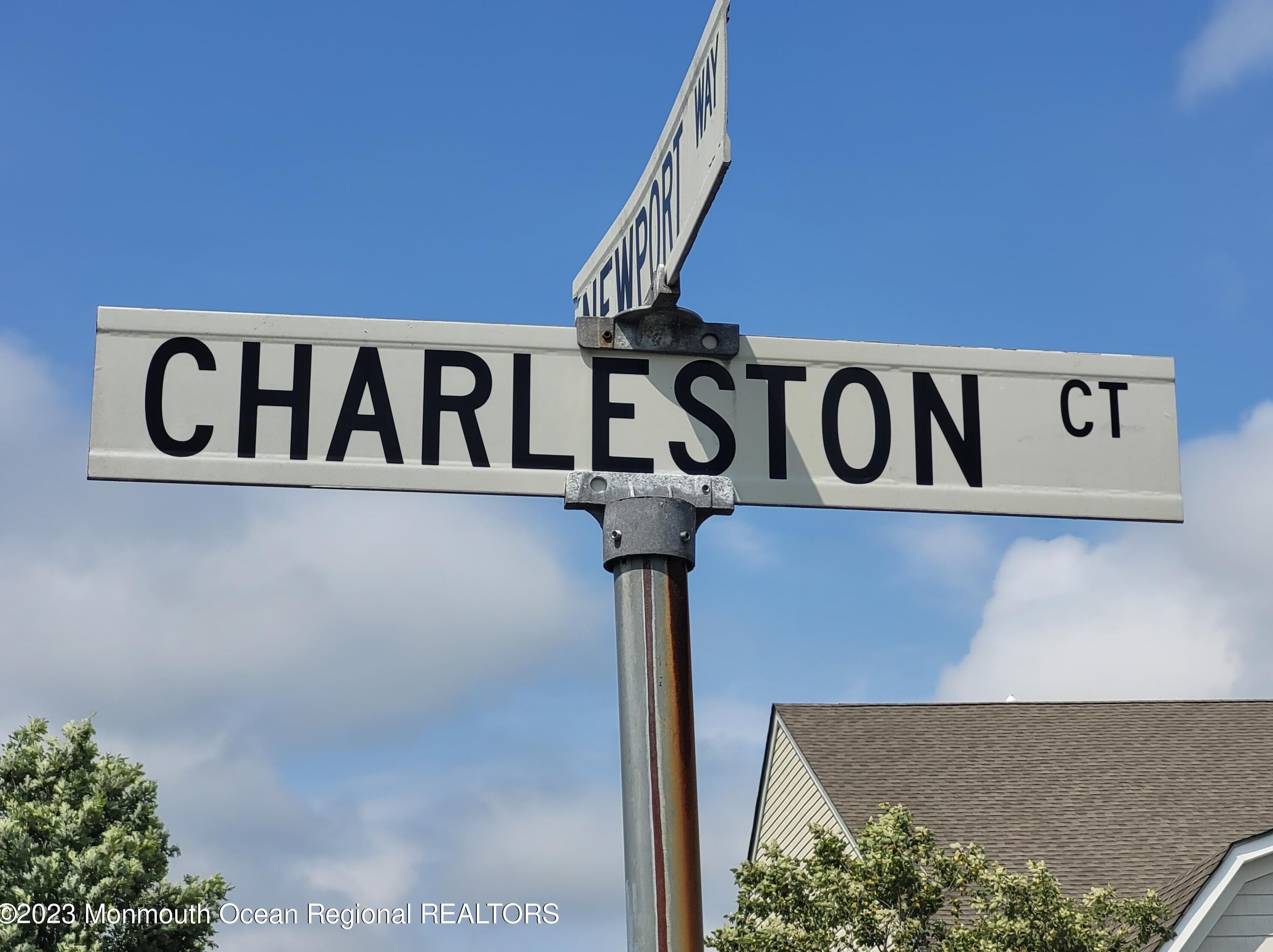 2 Charleston Ct, Tuckerton, NJ 08087-3665