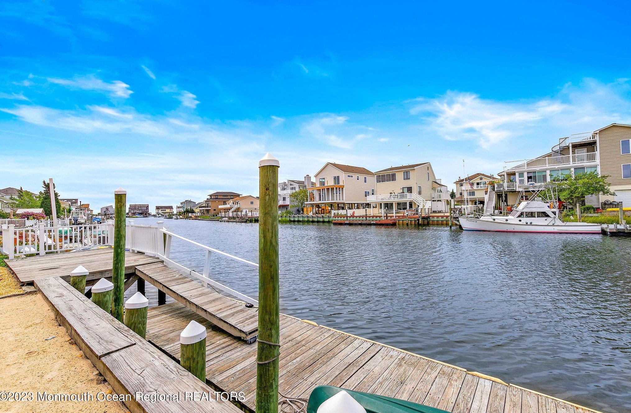 40 Kentucky Dr, Tuckerton, NJ 08087