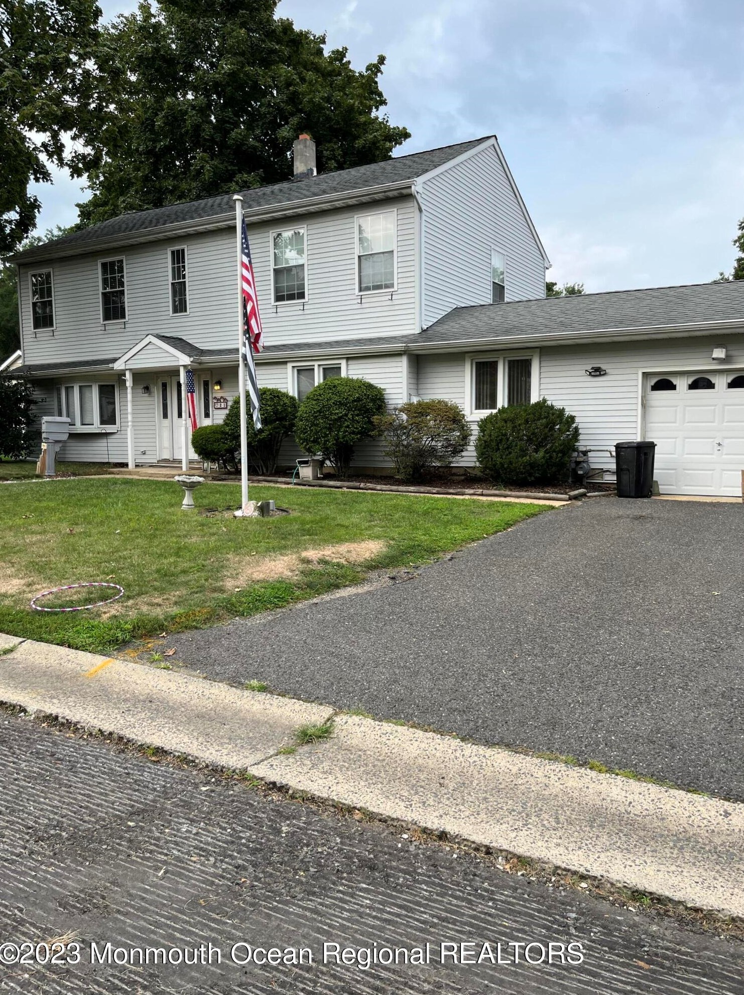 21 Center St, Oceanport, NJ 07757-1103