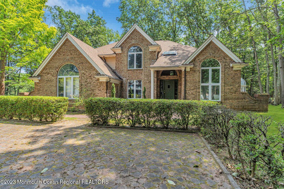 1 Elana Dr, Jackson Twp, NJ 08527