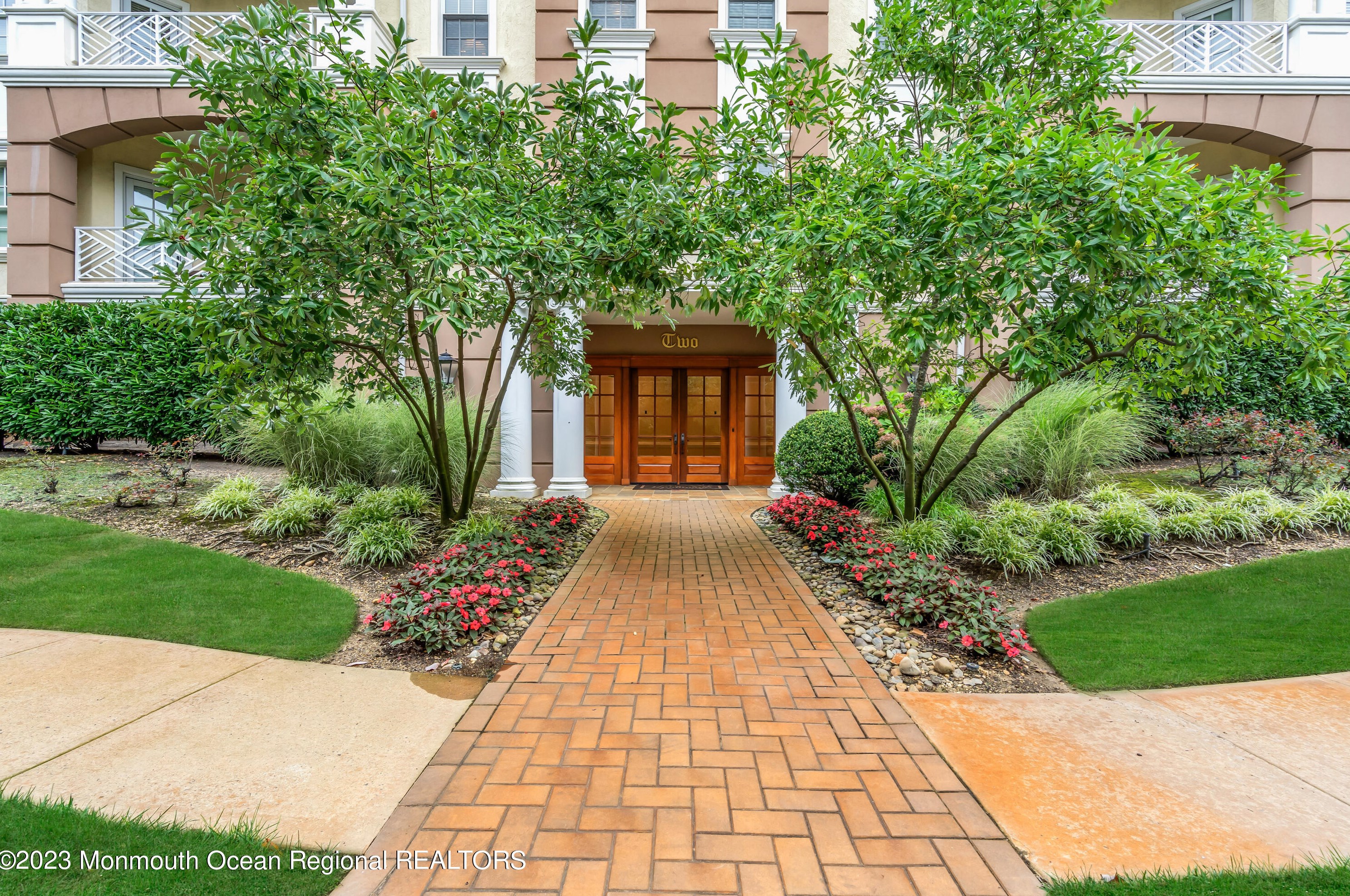 231 Oval Rd, Wall Township, NJ 08736-2034