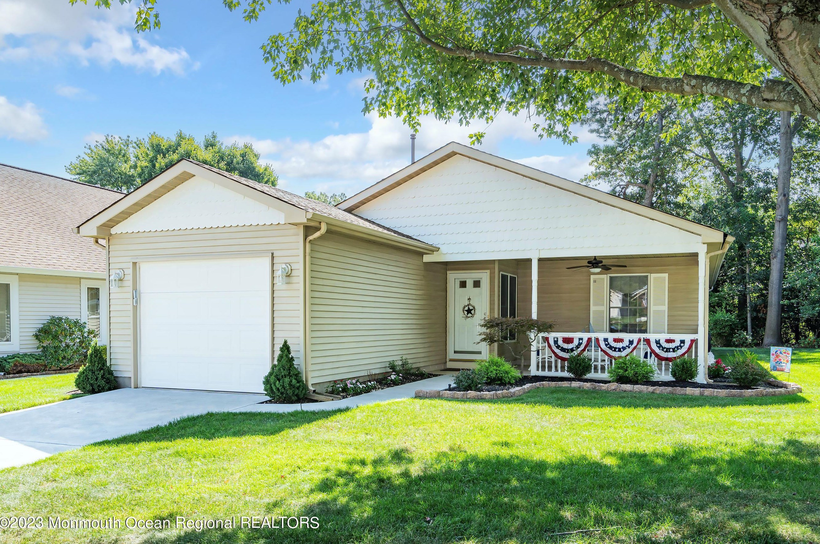1497 Forelle Ln, Toms River, NJ 08755-0820