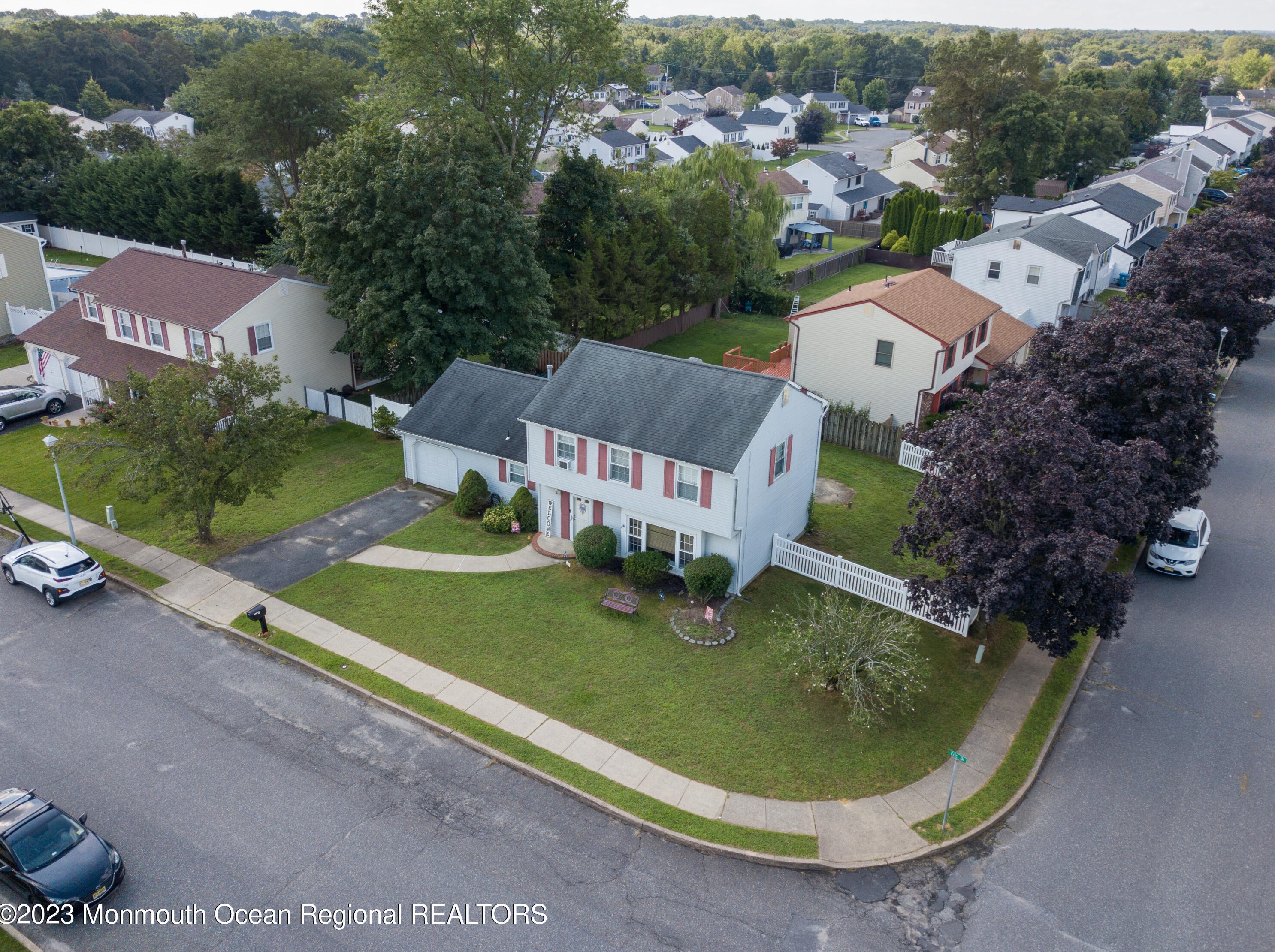 1 Eric Dr, Wall Township, NJ 07731-1954