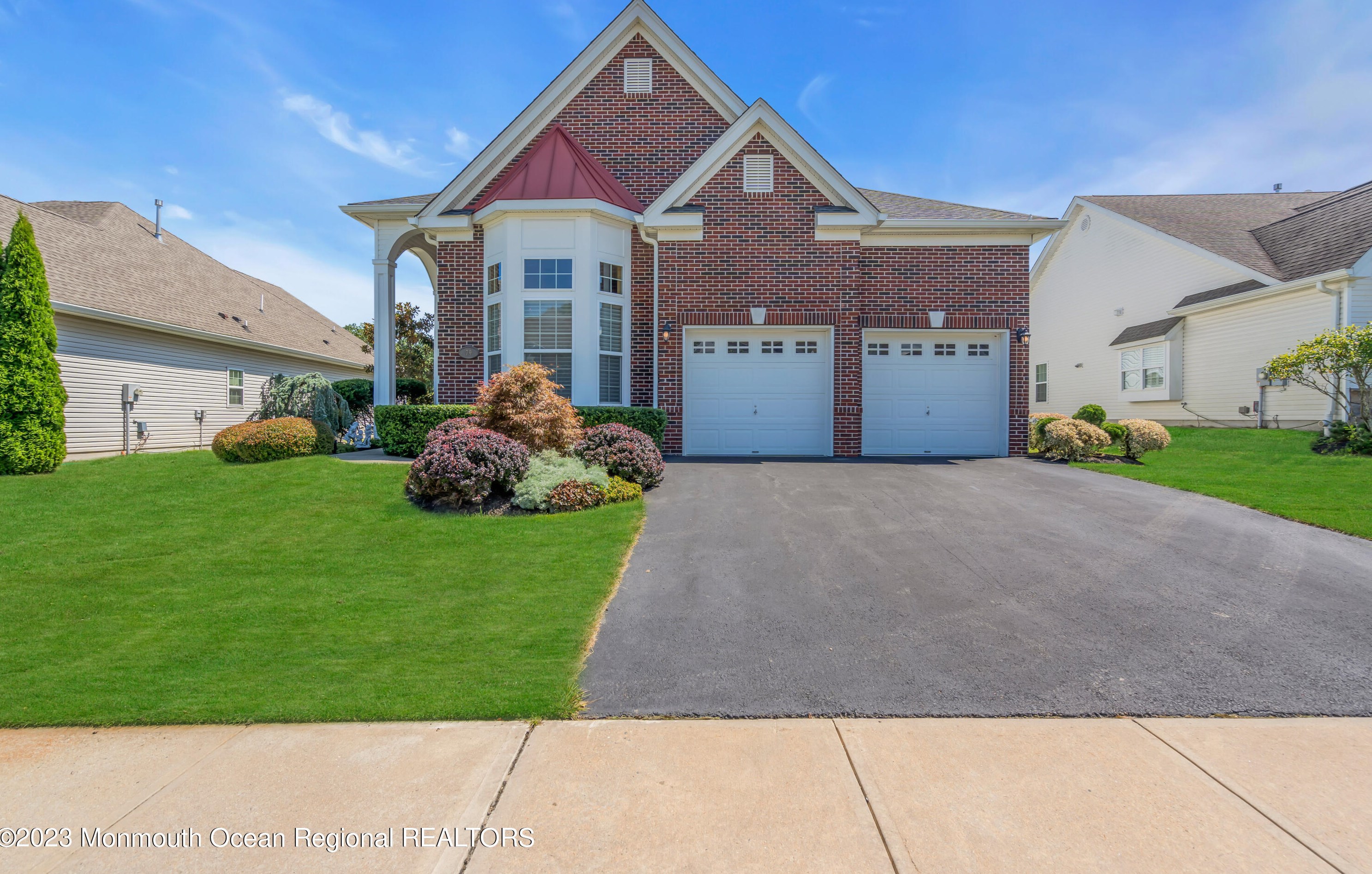 79 Honeysuckle Dr, Stafford Township, NJ 08050